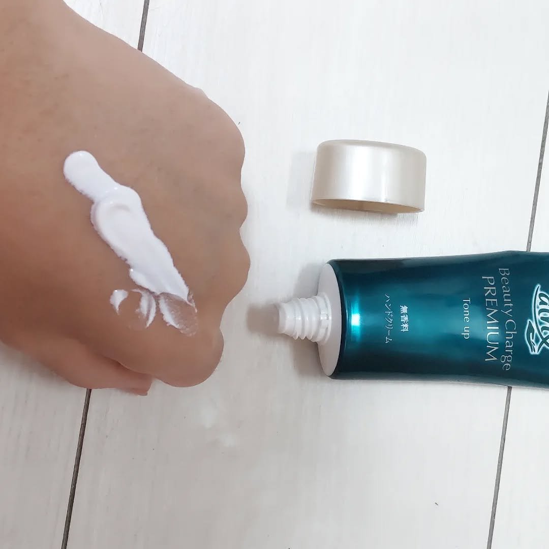 アトリックス ビューティーチャージプレミアム トーンアップ ハンドクリーム 無香料/アトリックス/ハンドクリームを使ったクチコミ（2枚目）