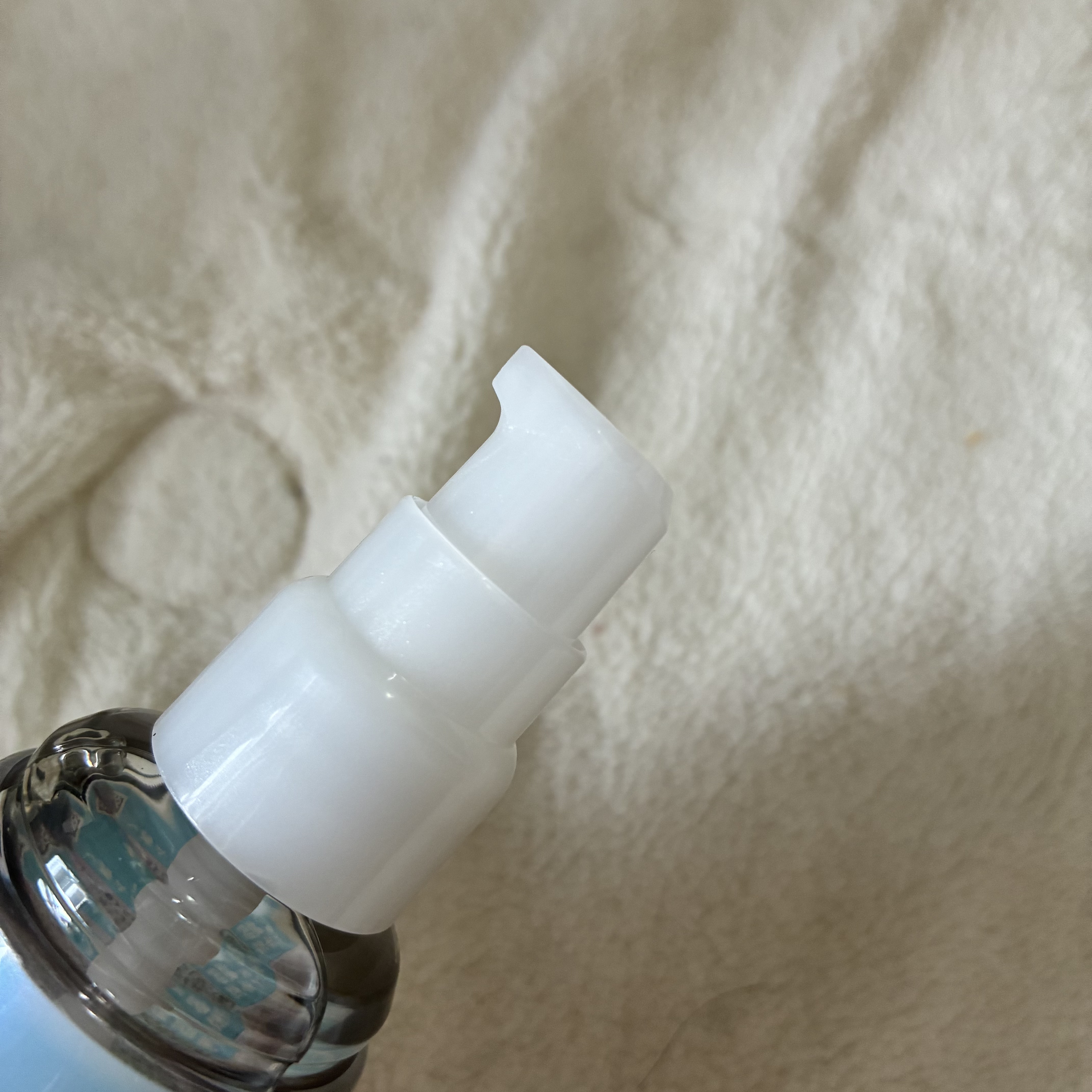 エッセンシャル プレミアム うるりキラリオイル/エッセンシャル/ヘアオイルを使ったクチコミ（3枚目）