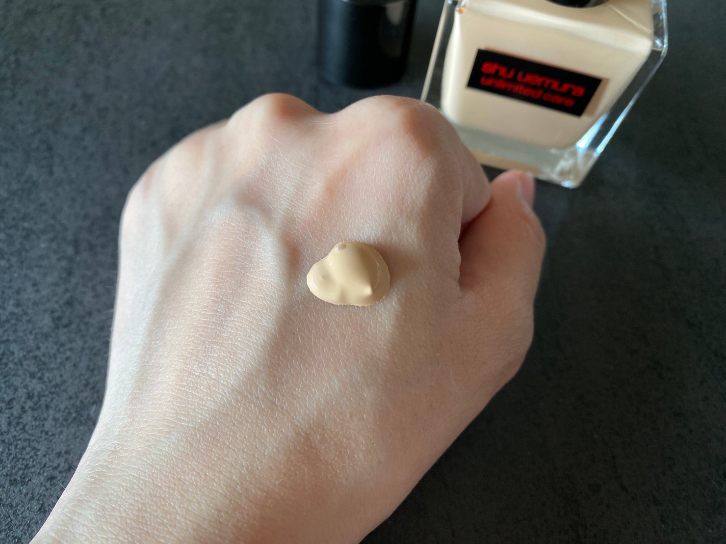 アンリミテッド ケア ツヤ セラム ファンデーション/shu uemura/リキッドファンデーションを使ったクチコミ(3枚目)