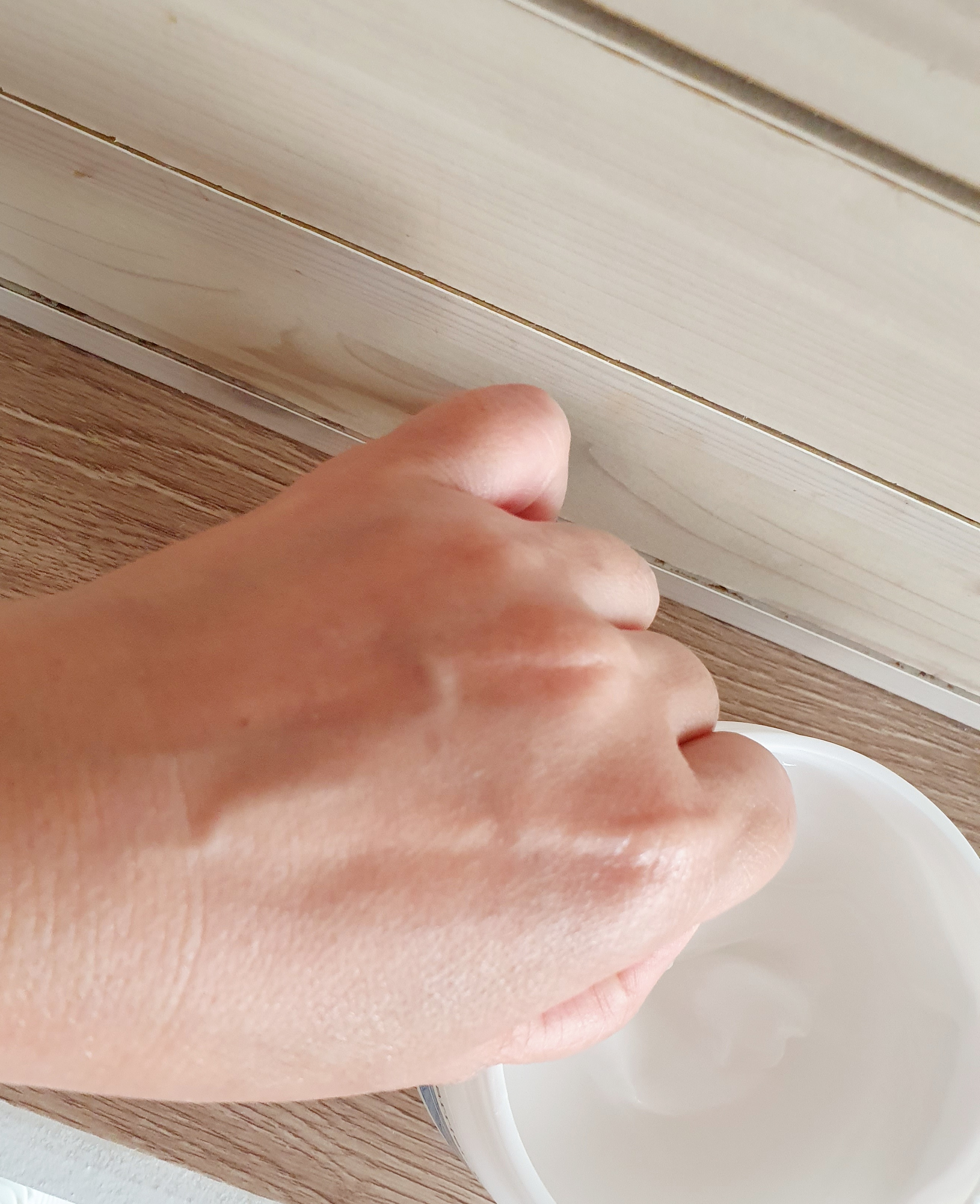 スキンバリア モイスチャライジングクリーム/COSRX/ボディクリームを使ったクチコミ（3枚目）