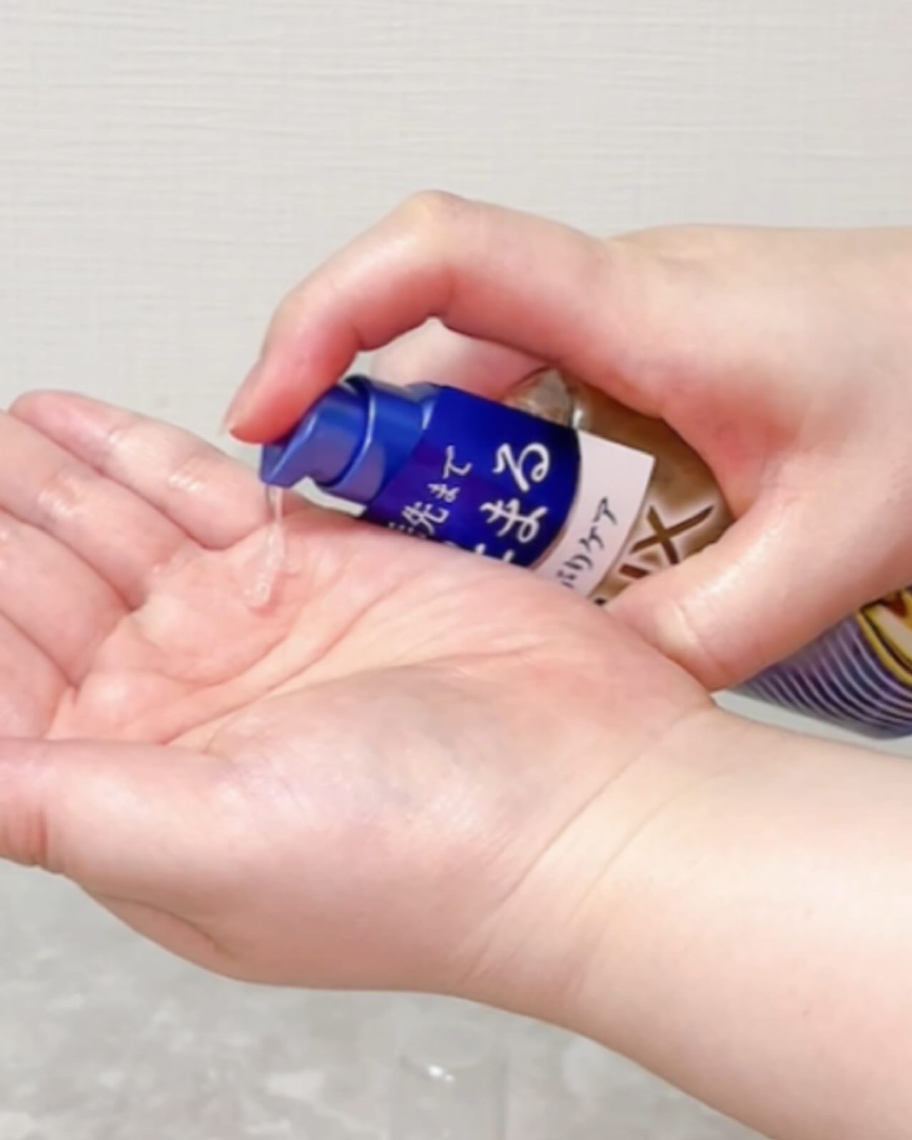 ラックス　スーパーリッチシャイン リラックスナイトケア　まとまりヘアオイル/LUX/ヘアオイルを使ったクチコミ（3枚目）