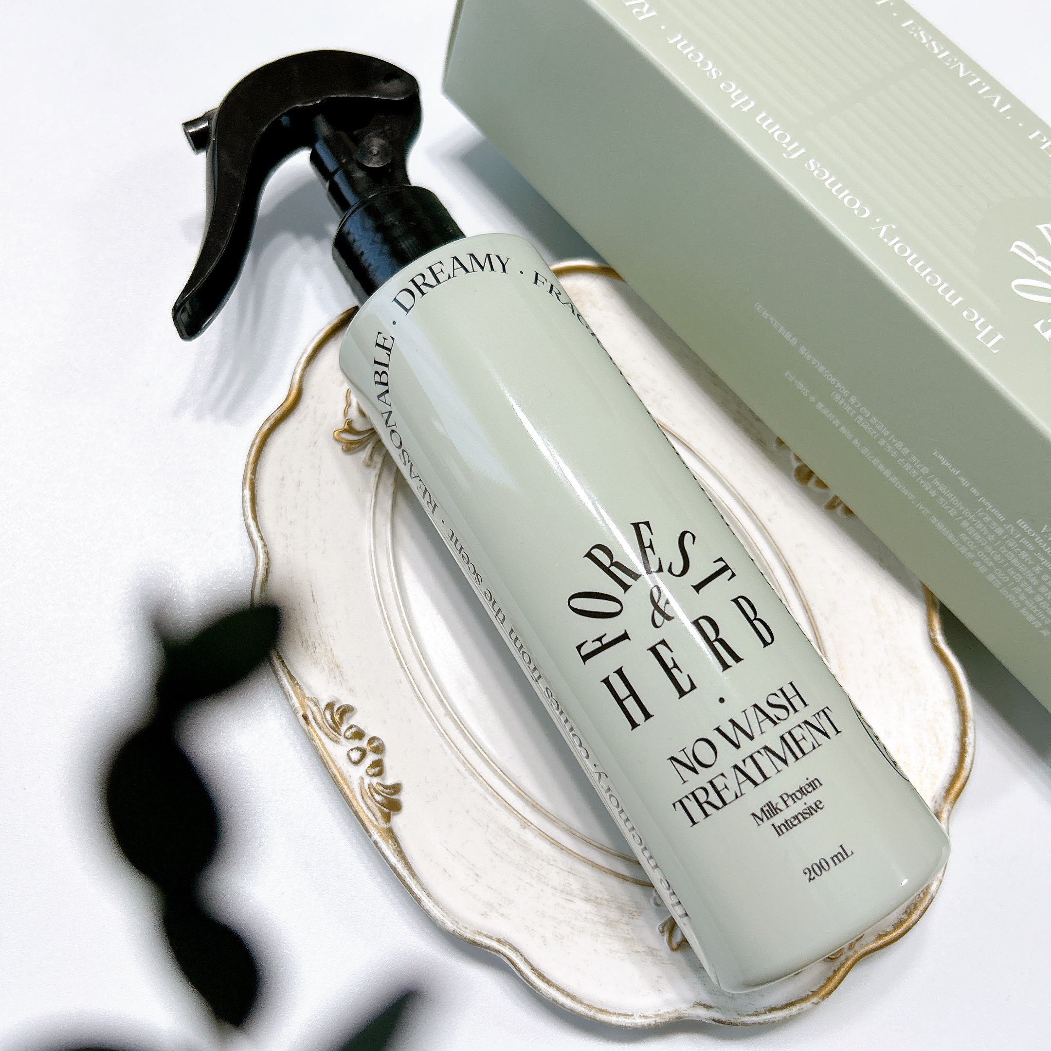 ミルクプロテインインテンシブ ノーウォッシュアンプルトリートメント（フォレストハーブ） /odiD/アウトバストリートメントを使ったクチコミ（1枚目）