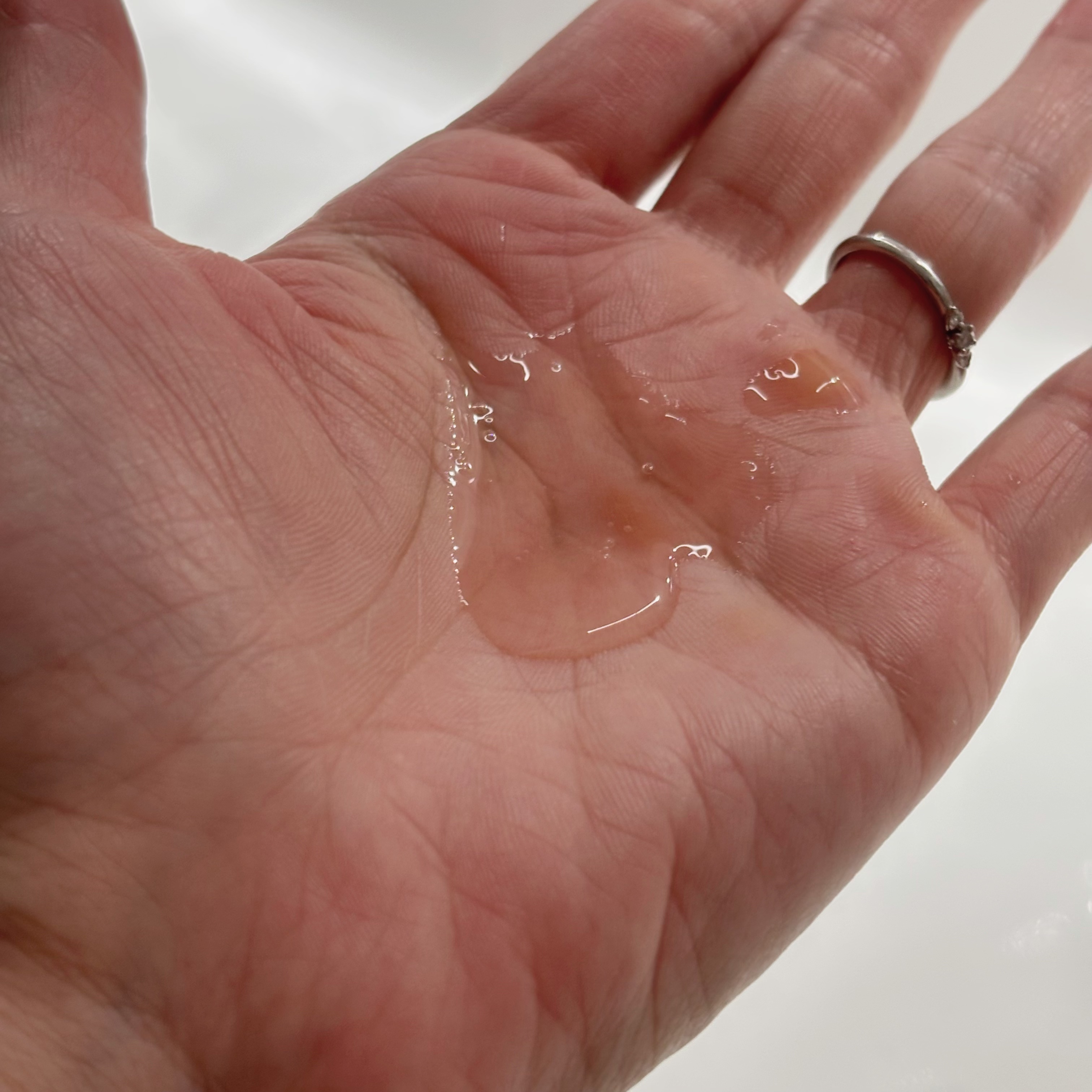 8+ブルーミングヘアオイル　ナチュラルフローラルの香り/BnD/ヘアオイルを使ったクチコミ（2枚目）