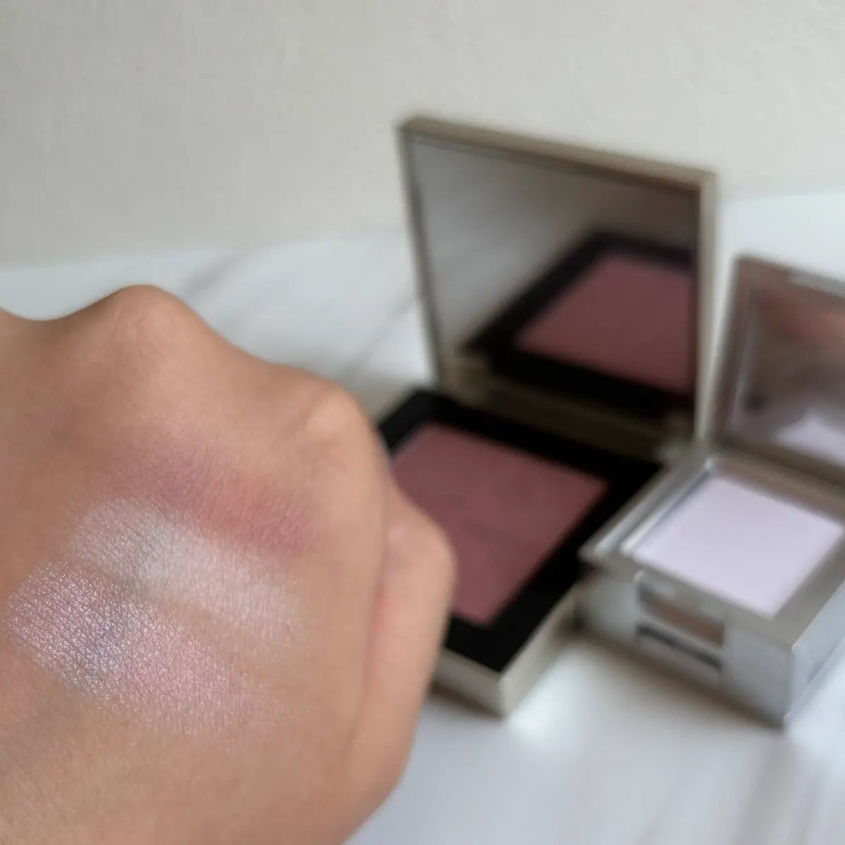 ストロビングフェイスキューブ/TWO SLASH FOUR/ハイライトを使ったクチコミ(4枚目)