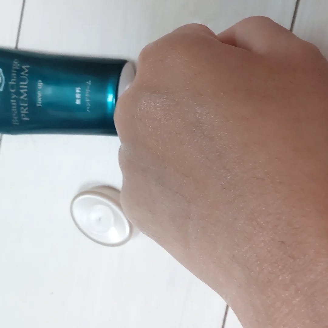 アトリックス ビューティーチャージプレミアム トーンアップ ハンドクリーム 無香料/アトリックス/ハンドクリームを使ったクチコミ（3枚目）