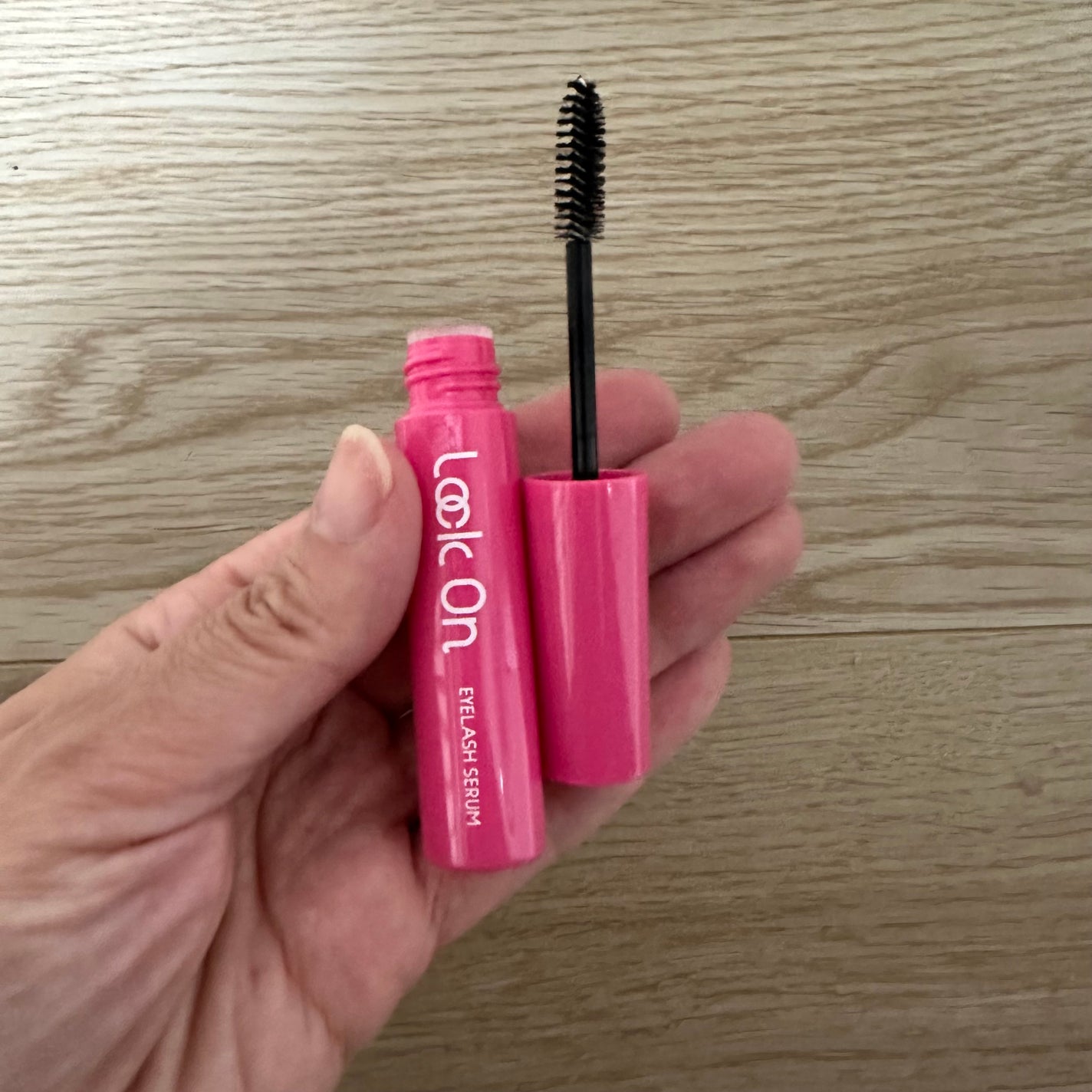 Lock On アイラッシュセラム/NICORIO(ニコリオ)/まつげ美容液を使ったクチコミ(3枚目)