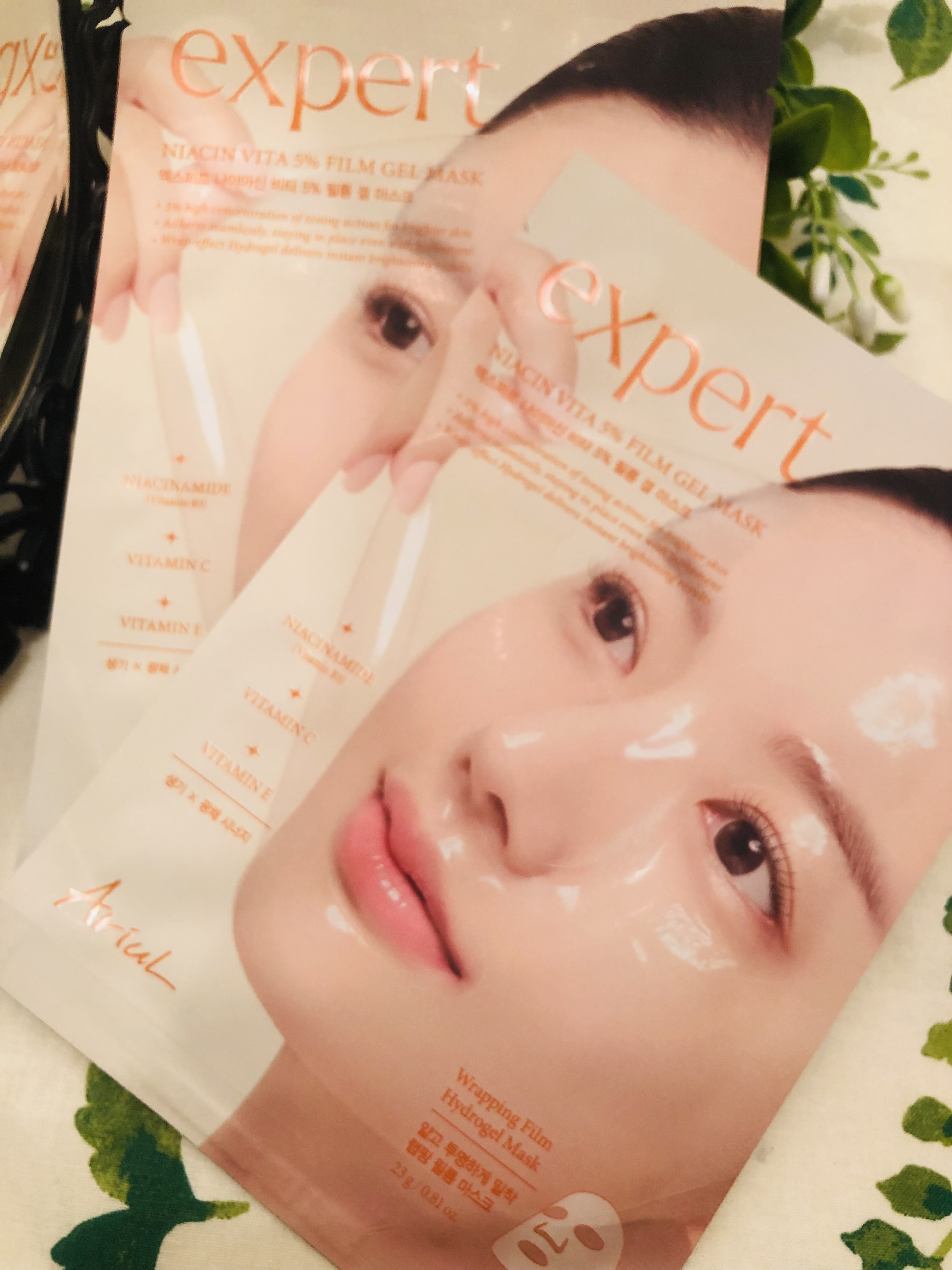 アリウル エキスパートナイアシンビタ5% フィルムゲルマスク/Ariul/シートマスク・パックを使ったクチコミ（2枚目）