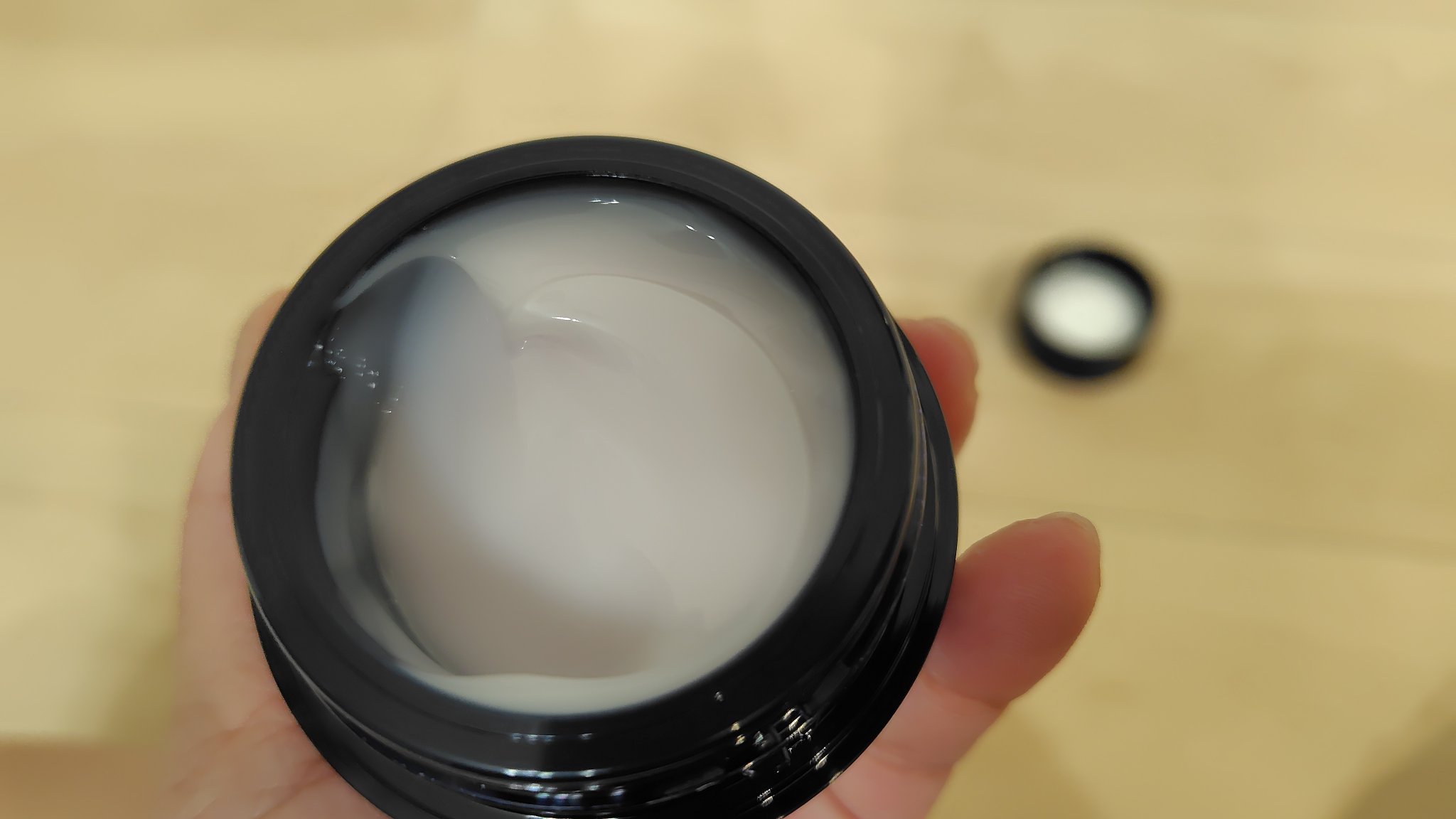 アテニア ミッドナイトモイスチャライザー/アテニア/フェイスクリームを使ったクチコミ（2枚目）