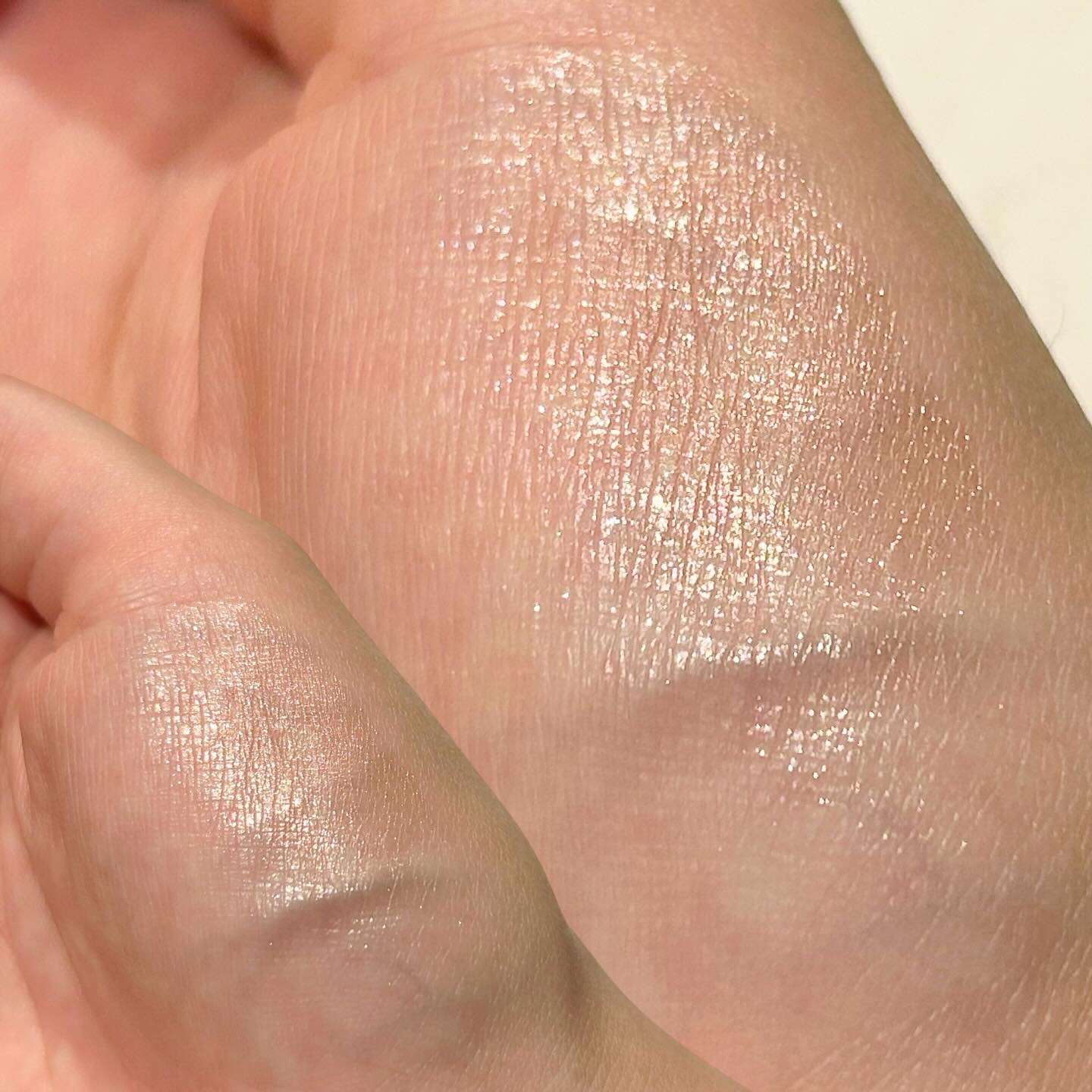 アディクション ザ シングル アイシャドウ パール/ADDICTION/単色アイシャドウを使ったクチコミ（2枚目）