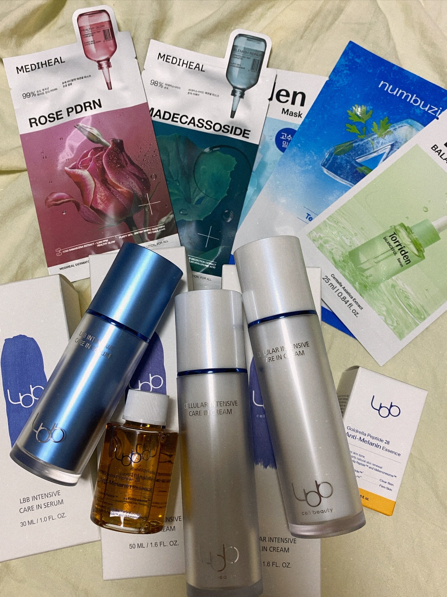 オリグロ購入品たち🛒
ずっと気になってた @lbb_cellbeauty.jp の
スキンケアをgetできて嬉しい🪽
エイジングケアがんばるぞ✌︎🤎

#オリグロ #オリーブヤング #オリーブヤング購入品 #LBB #スキンケア #ア