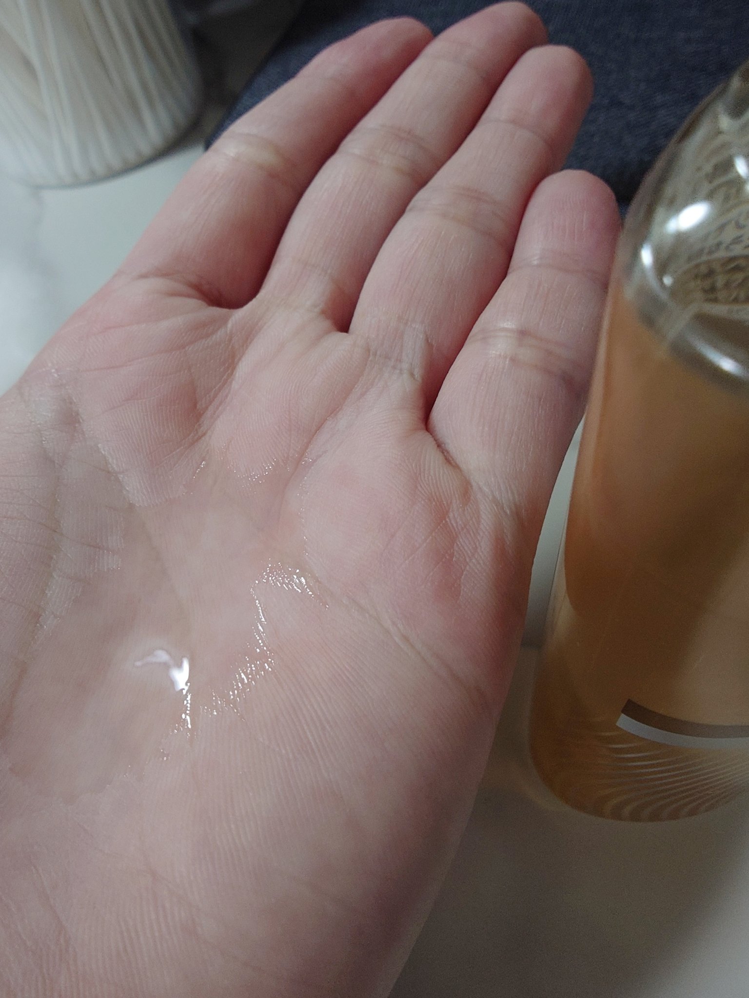 ラックススーパーリッチシャインダメージリペア補修ヘアオイル/LUX/ヘアオイルを使ったクチコミ（2枚目）