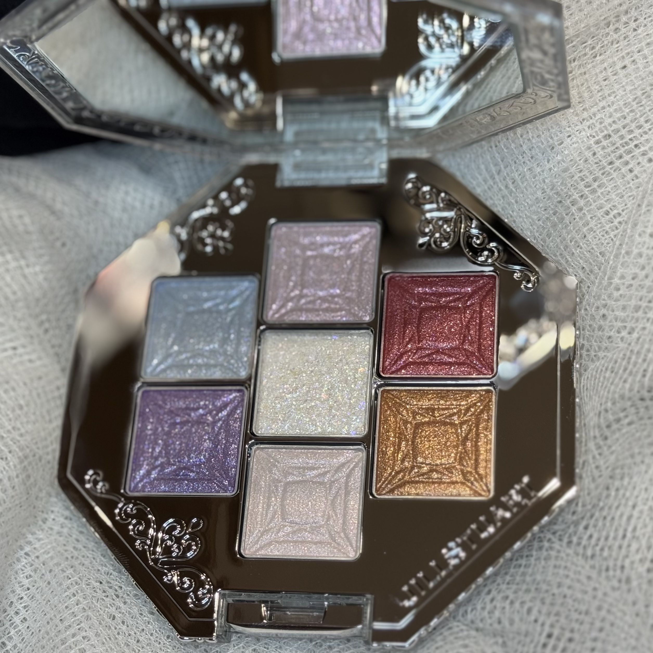 ジルスチュアート  20th アニバーサリー ジュエルカラーコンパクト/JILL STUART/アイシャドウパレットを使ったクチコミ（3枚目）