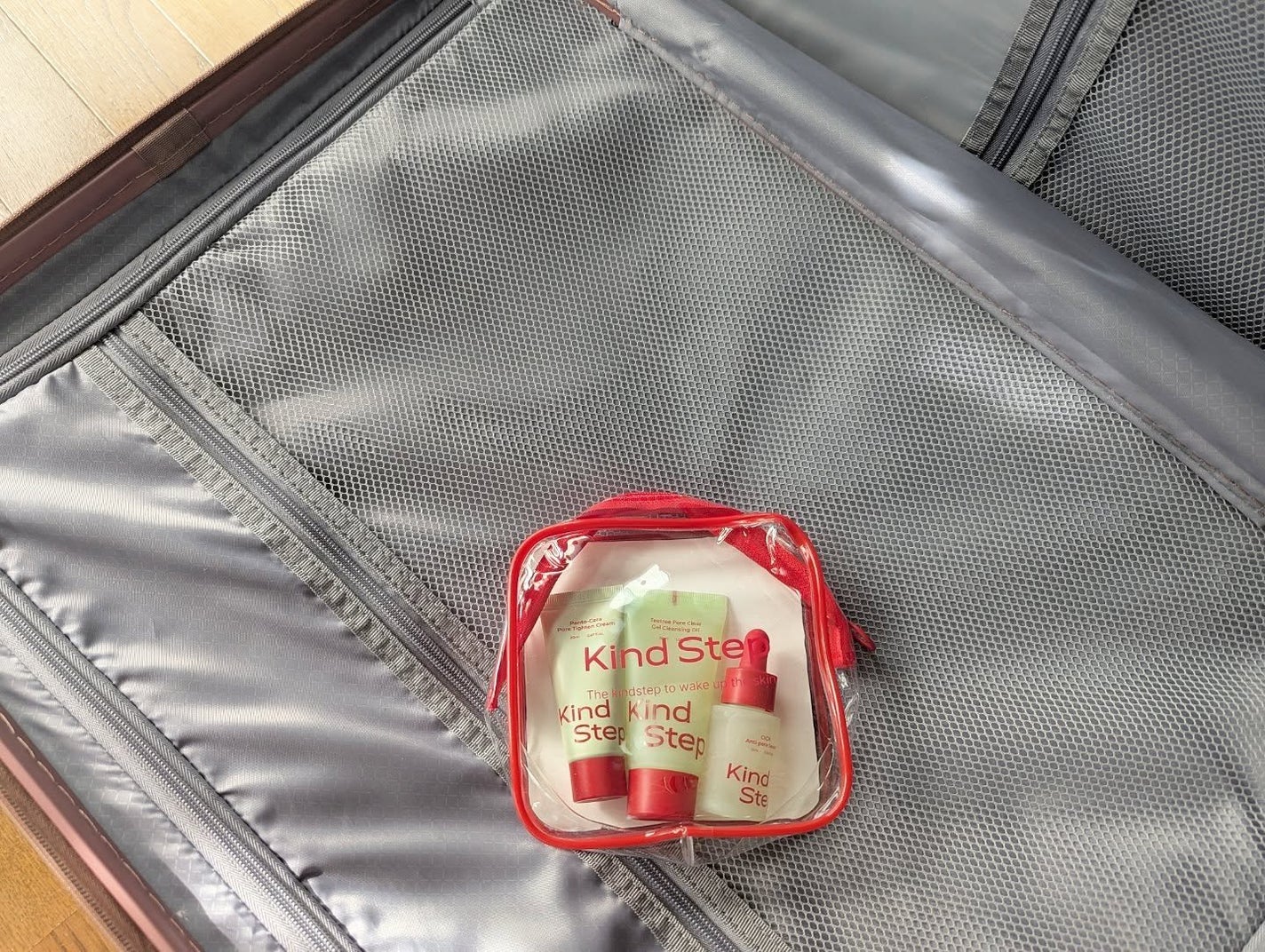 ありがとうこ on LIPS 「KindStepポアケアトライアルキット(ポーチ付き)韓国コス..」(1枚目)