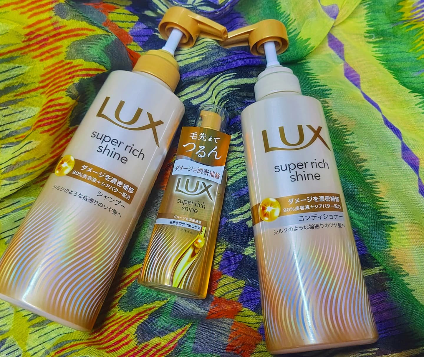 ラックススーパーリッチシャインダメージリペア補修ヘアオイル/LUX/ヘアオイルを使ったクチコミ（1枚目）