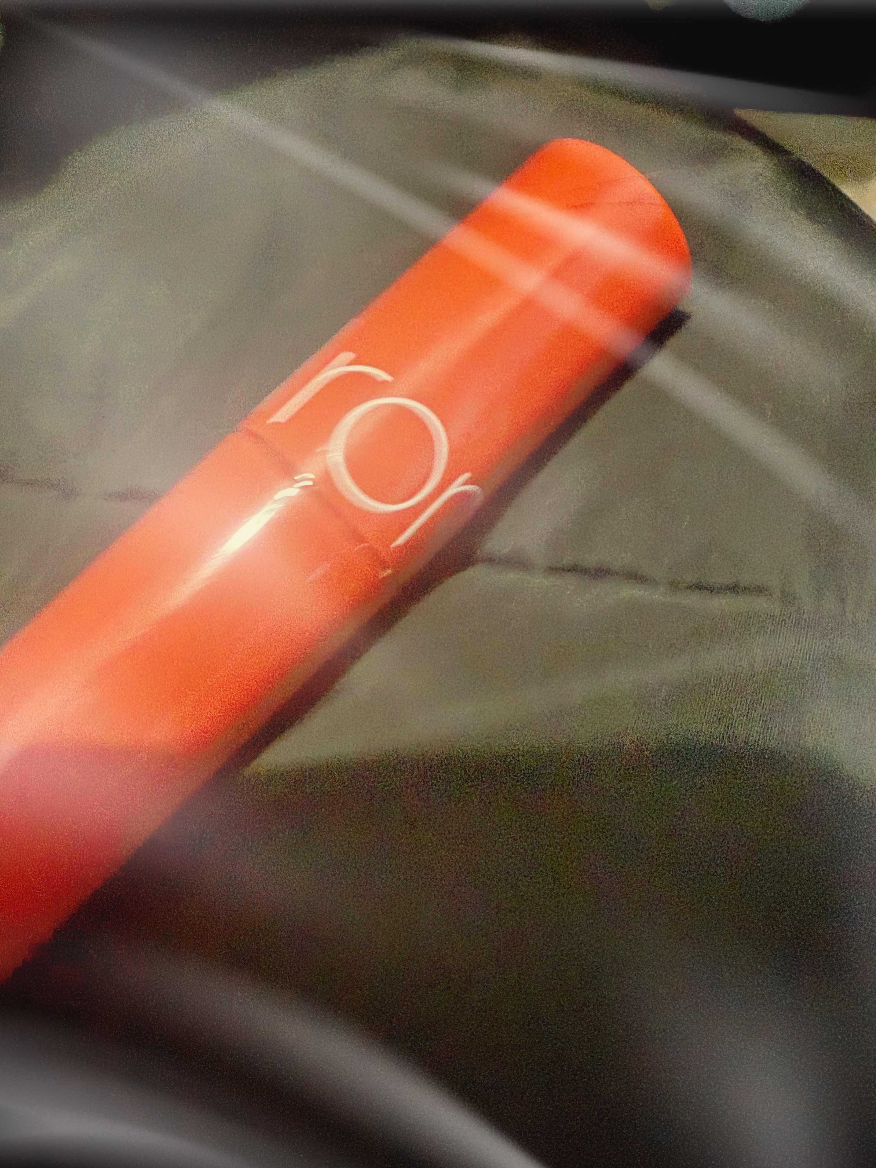 ジューシーラスティングティント/rom&nd/リップティントを使ったクチコミ（1枚目）