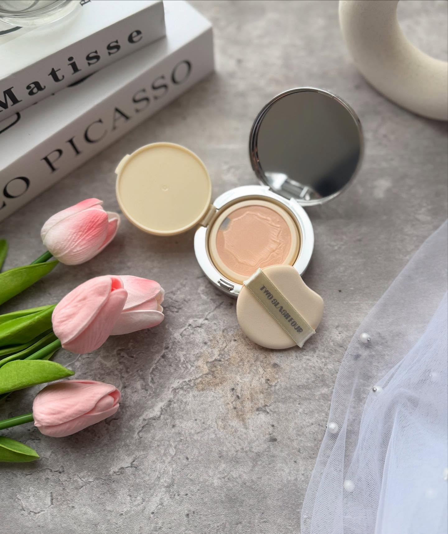 エンジェリックサテンクッション/TWO SLASH FOUR/クッションファンデーションを使ったクチコミ（1枚目）