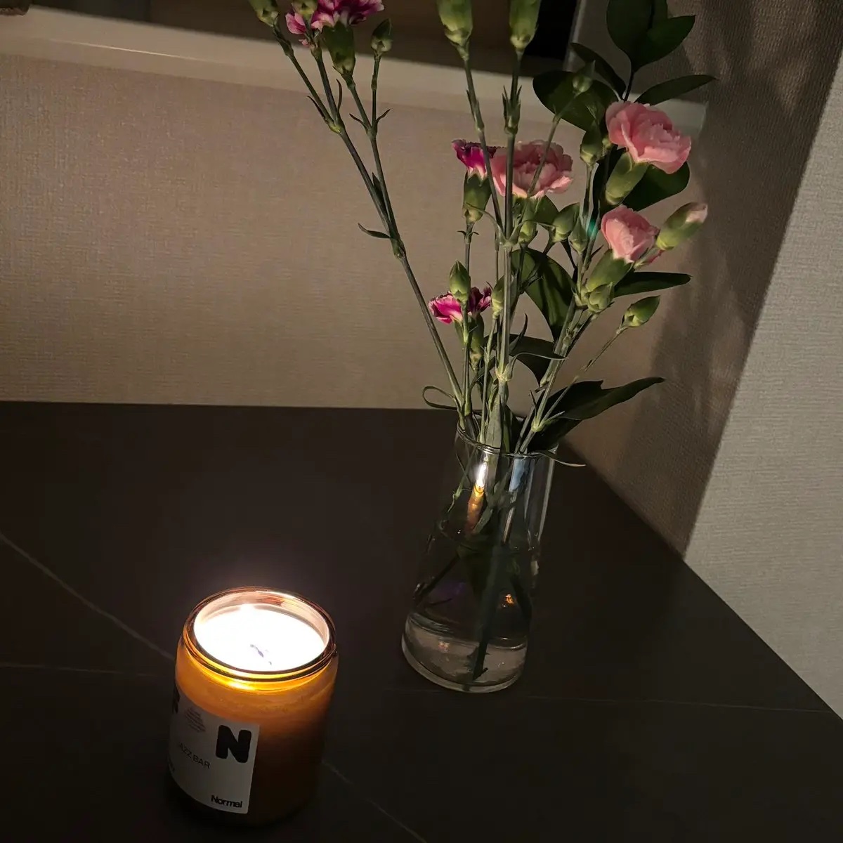 茶色い瓶 ウッド芯 キャンドル - Jazz Bar/Factory Normal/アロマキャンドルを使ったクチコミ（2枚目）