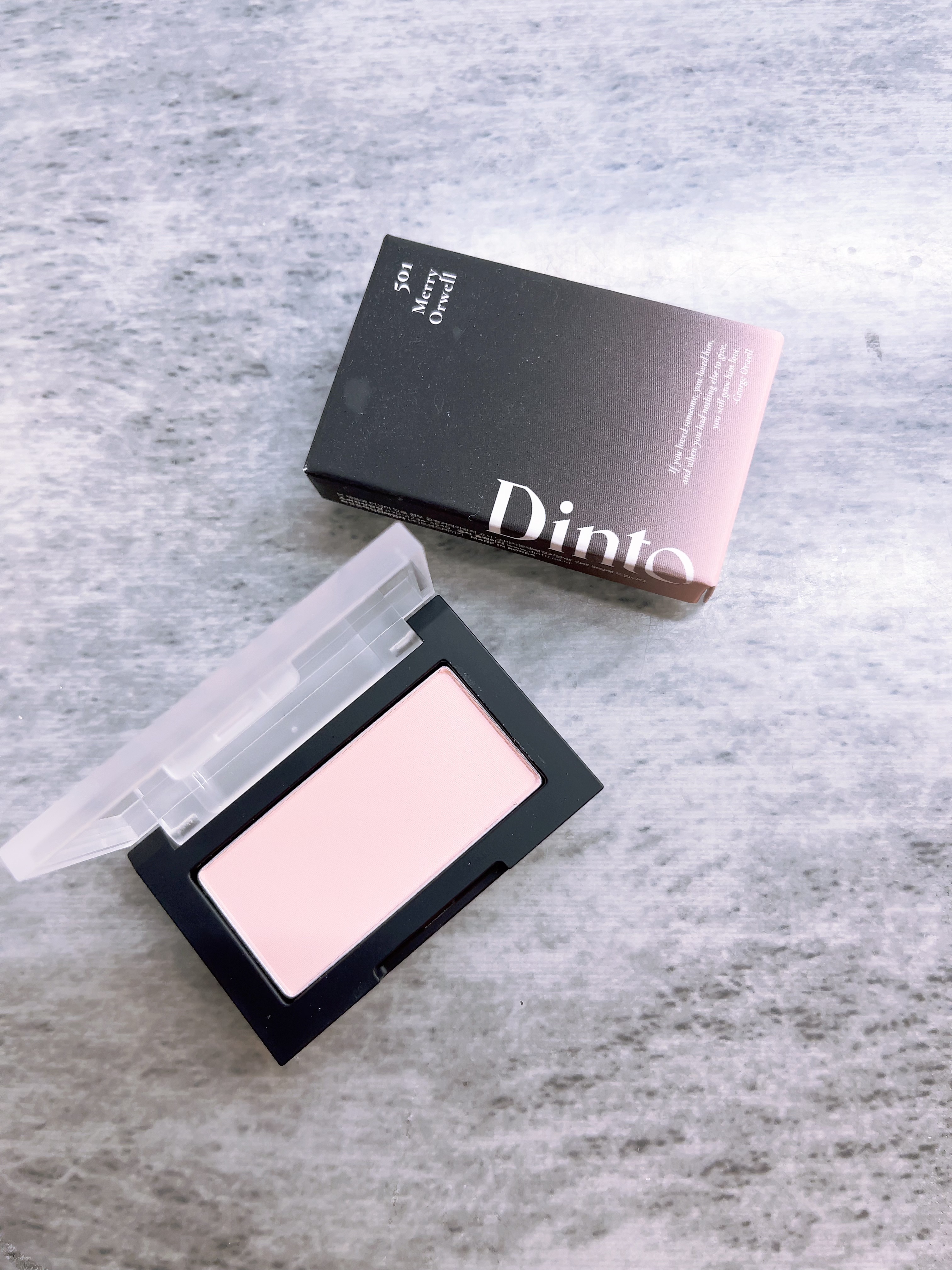 ブラーフィニシュブラッシャー 501 メアリーオーウェル/Dinto/パウダーチークを使ったクチコミ（1枚目）