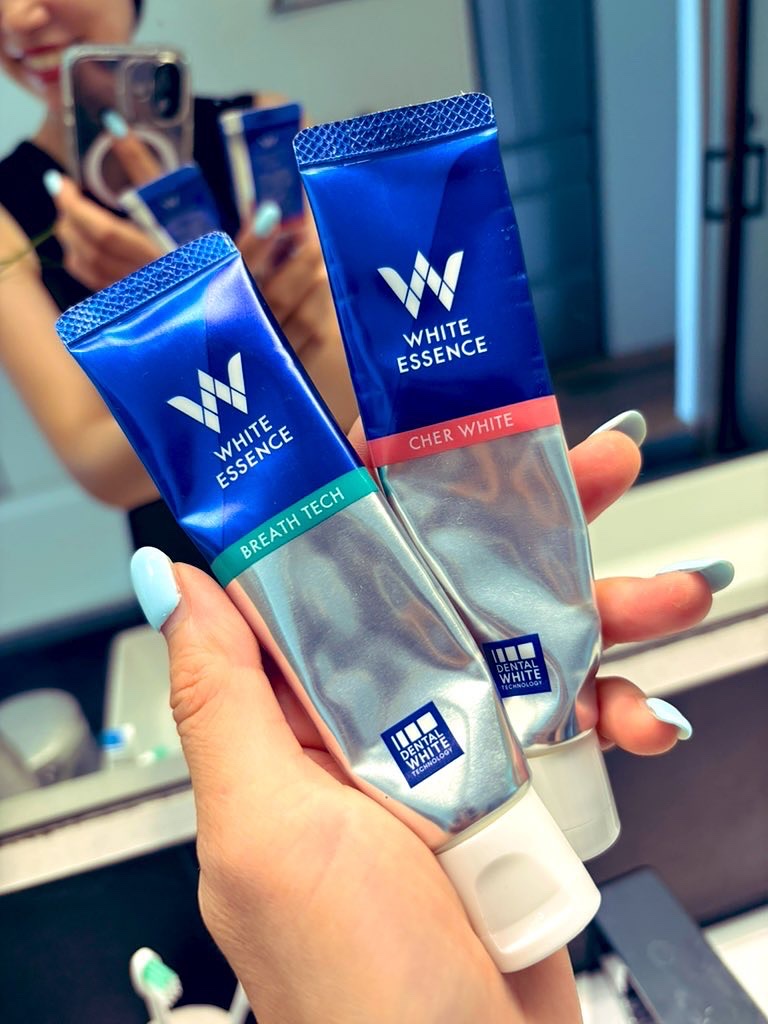 朝起きてすぐの自分の口に自信もないし
人と話すのが苦手だった私…

ホワイトエッセンスさまより歯磨き粉いただいたので最近よく使っています🪥✨
@whiteessence_official 

🔹ブルー「ブレステック」
ハーブミント味でス