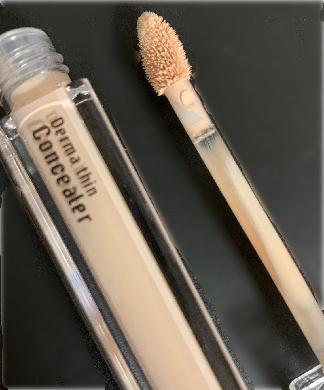 ダーマシンコンシーラー/23years old/リキッドコンシーラーを使ったクチコミ（3枚目）