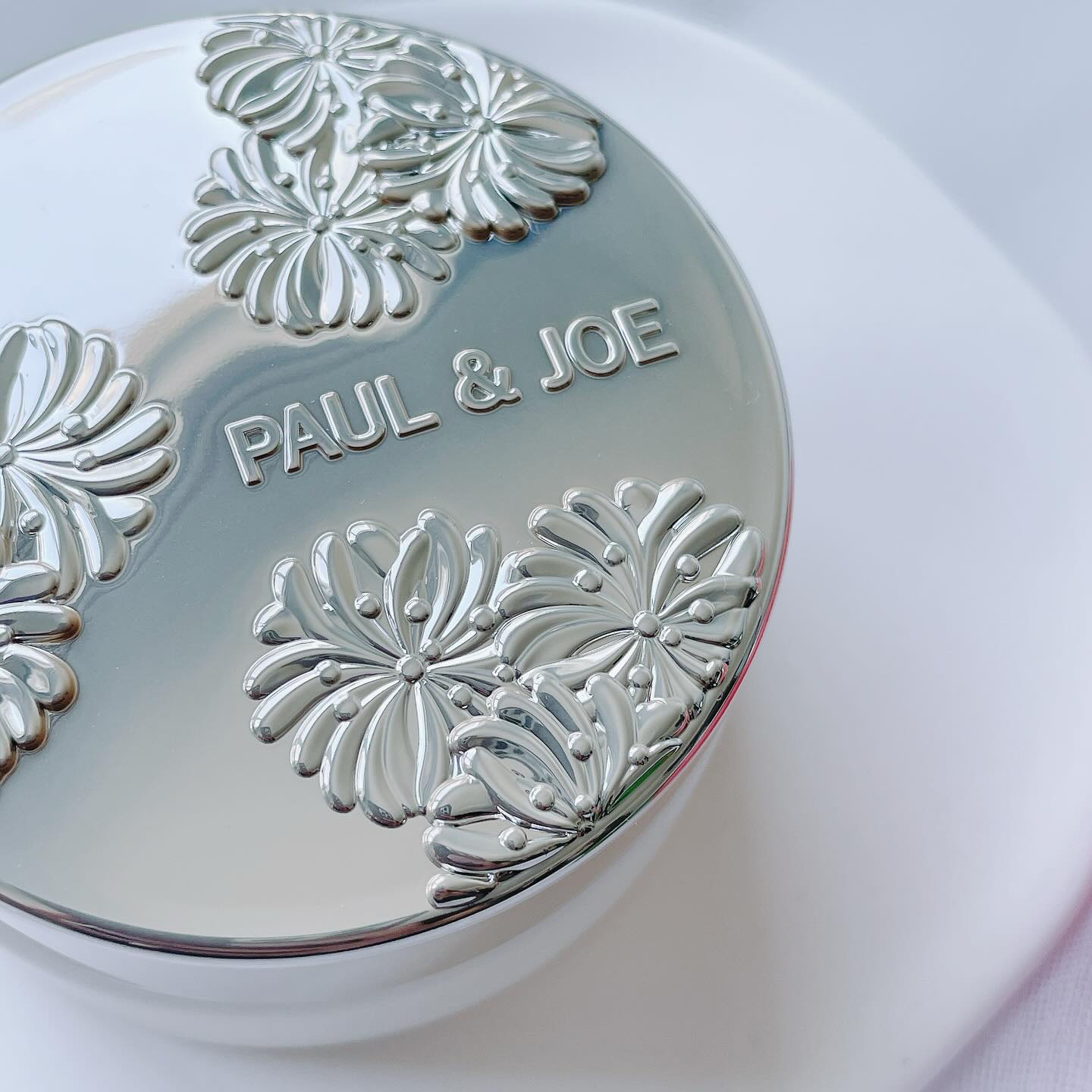 サブライム クリーム ファンデーション/PAUL & JOE BEAUTE/クリーム・エマルジョンファンデーションを使ったクチコミ（2枚目）