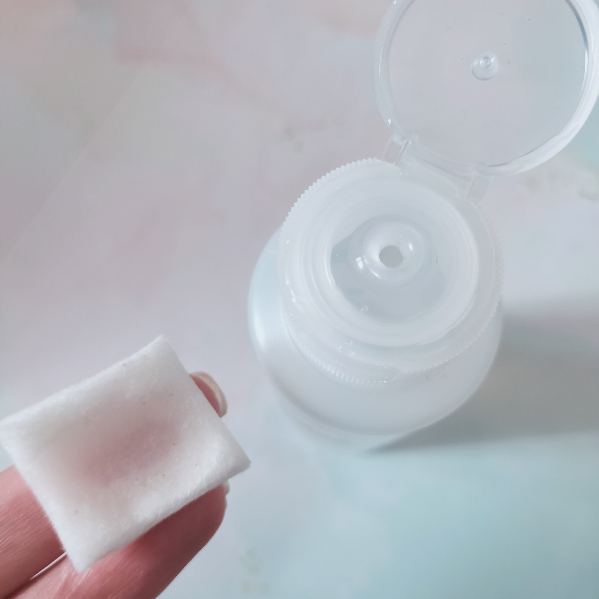 無印良品 除光液のクチコミ「無印良品　除光液

キャップは片手で開けられるタイプで作業しつつ開け締めがしやすいのが嬉しい✨.....」（2枚目）