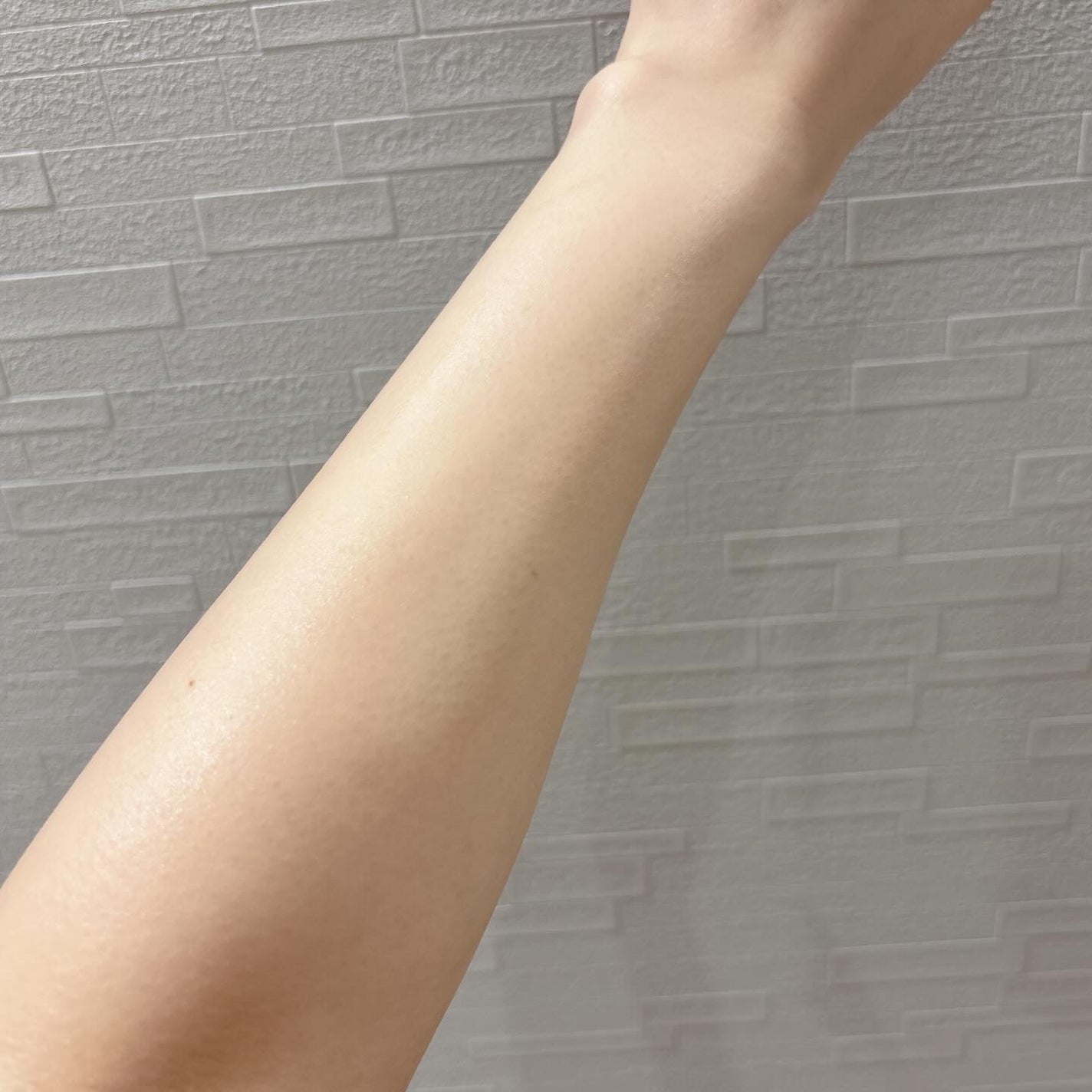 ニベア ルーセントビューティ ディープモイスチャー 浸透保湿美容液ボディミルク リッチローズの香り/ニベア/ボディミルクを使ったクチコミ(3枚目)