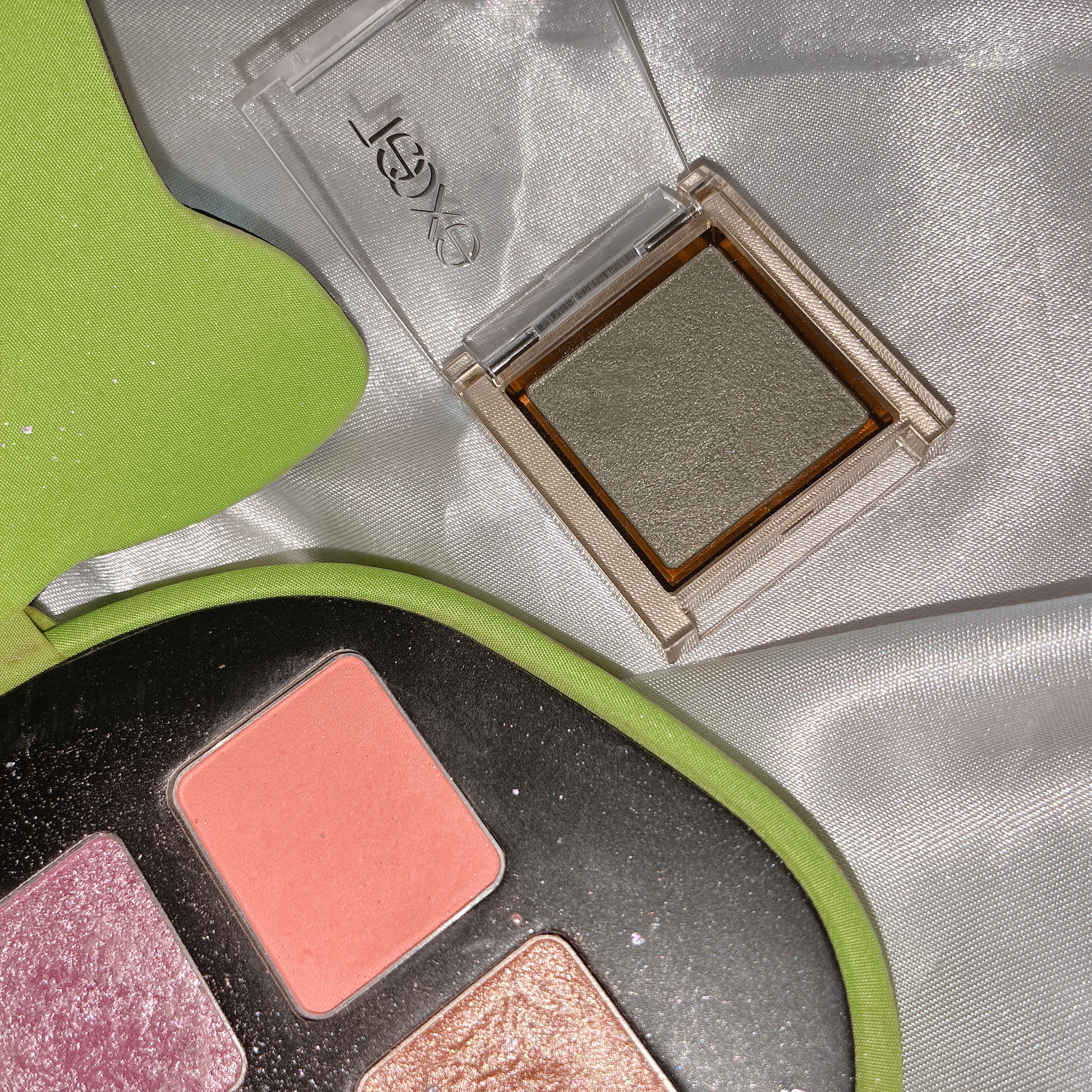 ブラーフィニッシュサンクッション/TOCOBO/日焼け止めパウダーを使ったクチコミ（2枚目）