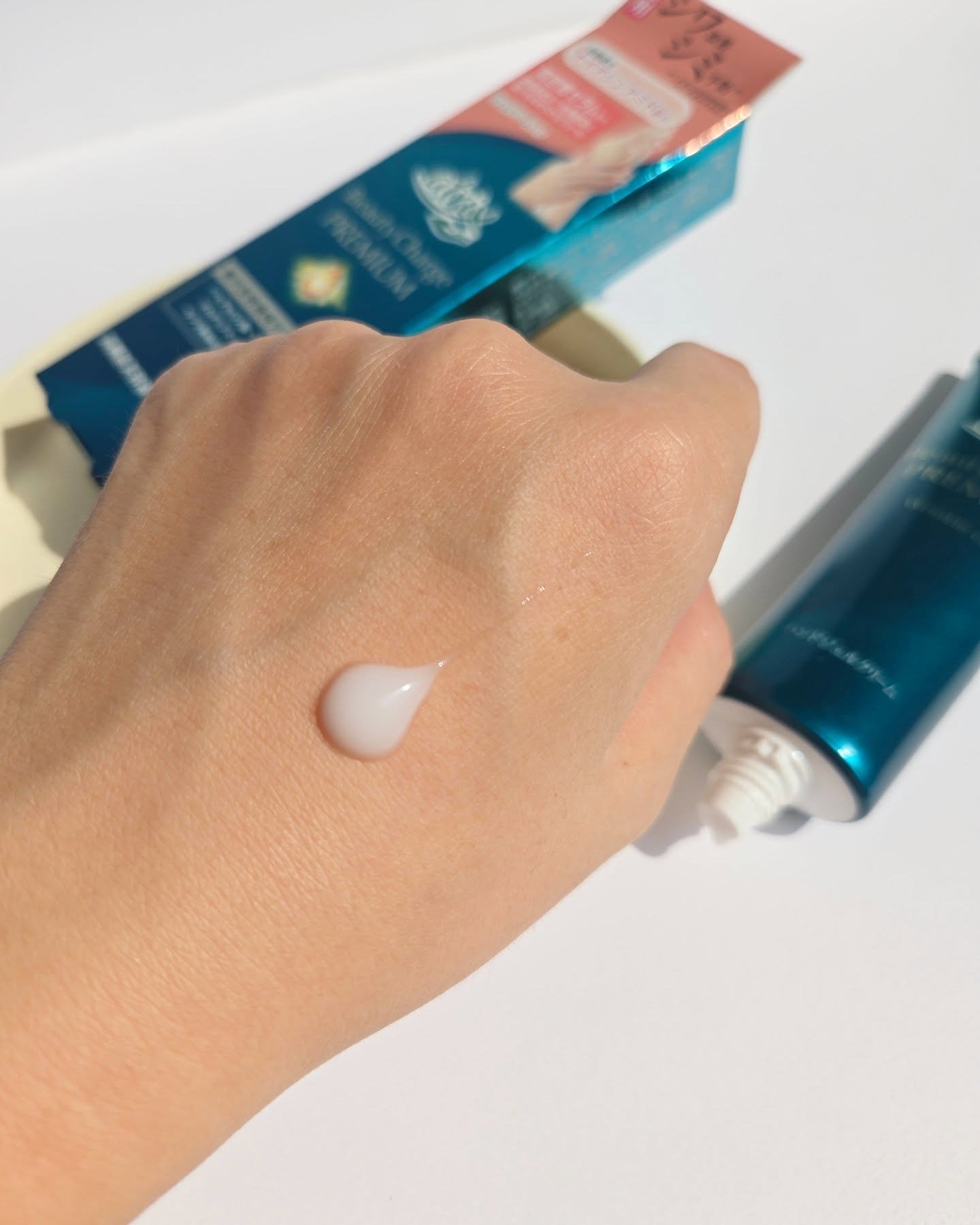 アトリックス ビューティーチャージプレミアム シワ改善 ハンドジェルクリーム 無香料/アトリックス/ハンドクリームを使ったクチコミ（3枚目）