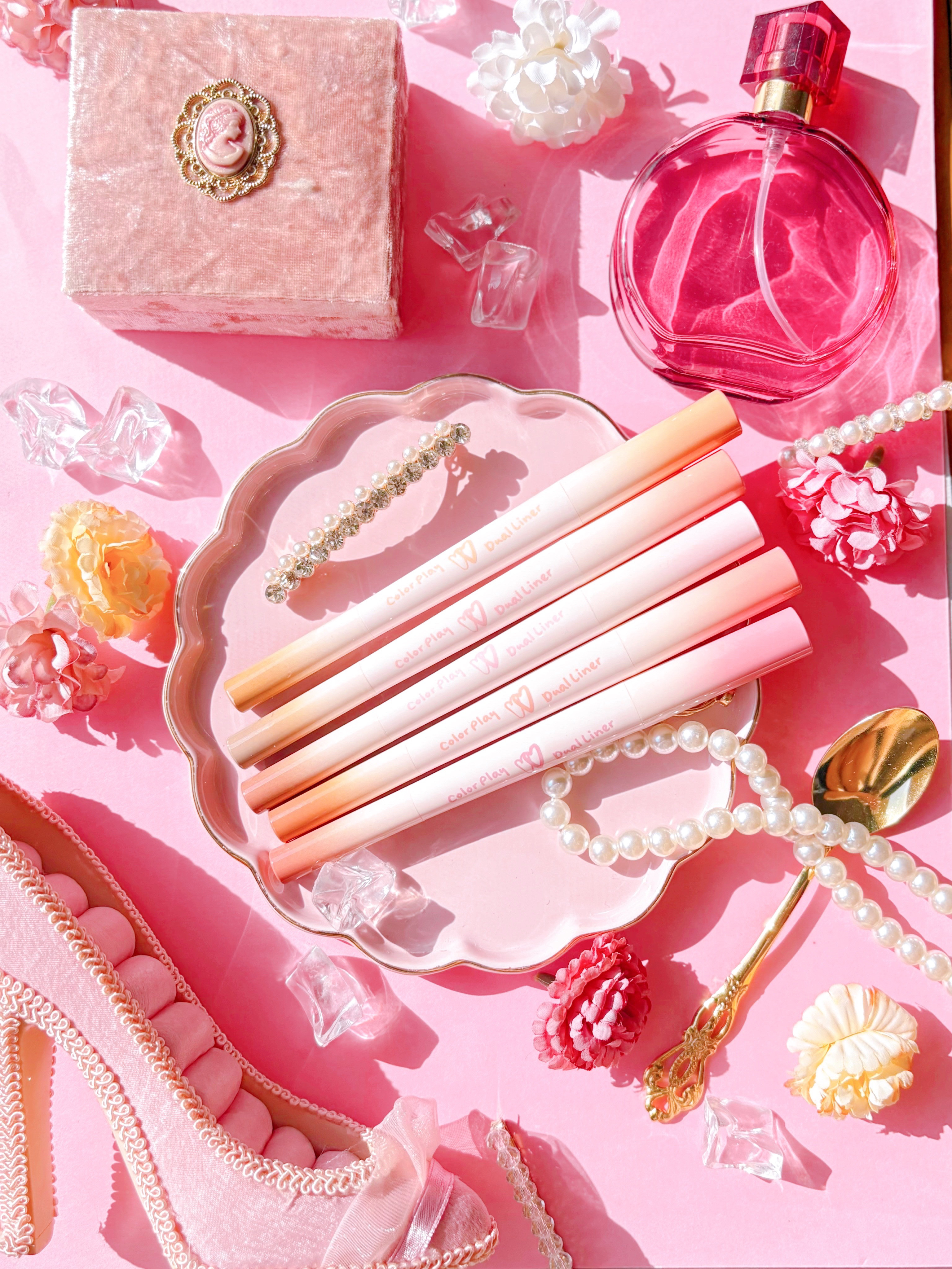 カラープレイデュアルライナー/2aN/スティックアイシャドウを使ったクチコミ（1枚目）