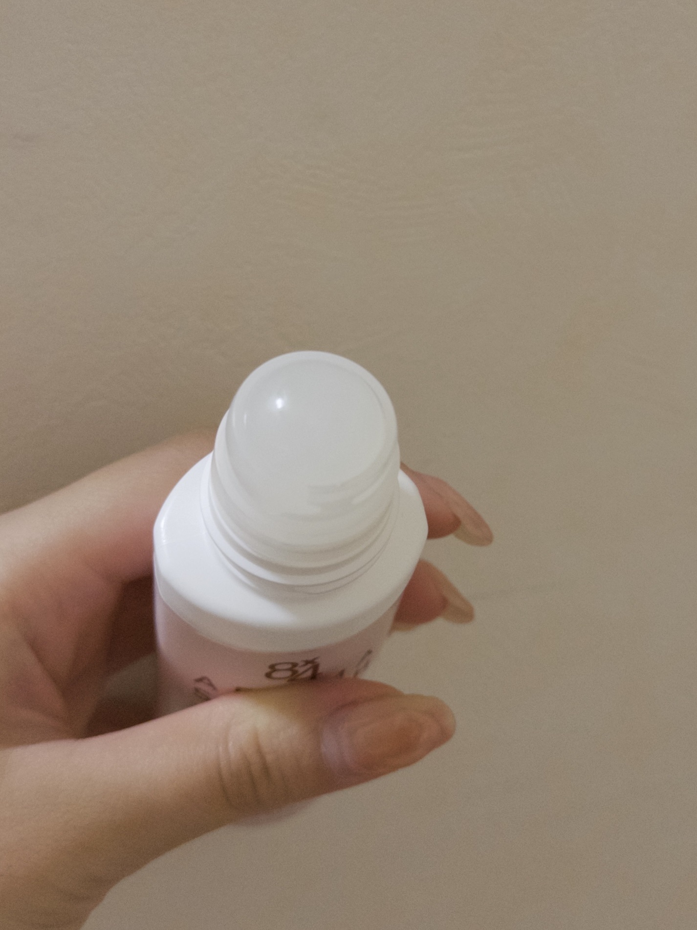 8x4 アロマスイッチ ロールオン パリスブーケの香り/８ｘ４/デオドラント・制汗剤を使ったクチコミ（2枚目）