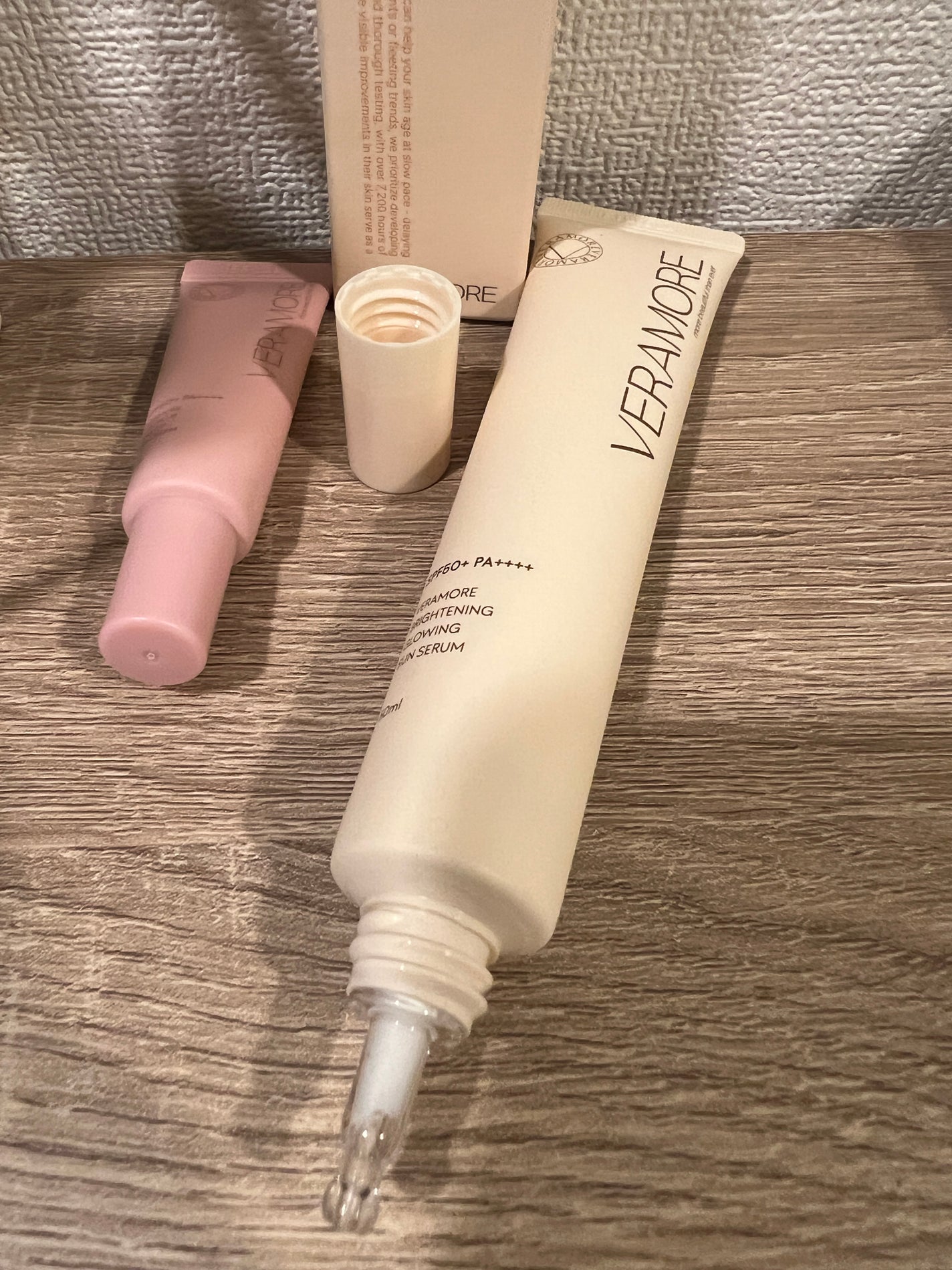 VERAMORE BRIGHTENING GLOWING SUN SERUM/VERAMORE/日焼け止めローションを使ったクチコミ(1枚目)