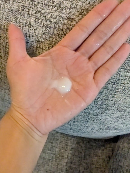 ラックス スーパーリッチシャイン リラックスナイトケア まとまりヘアミルク/LUX/ヘアミルクを使ったクチコミ(2枚目)