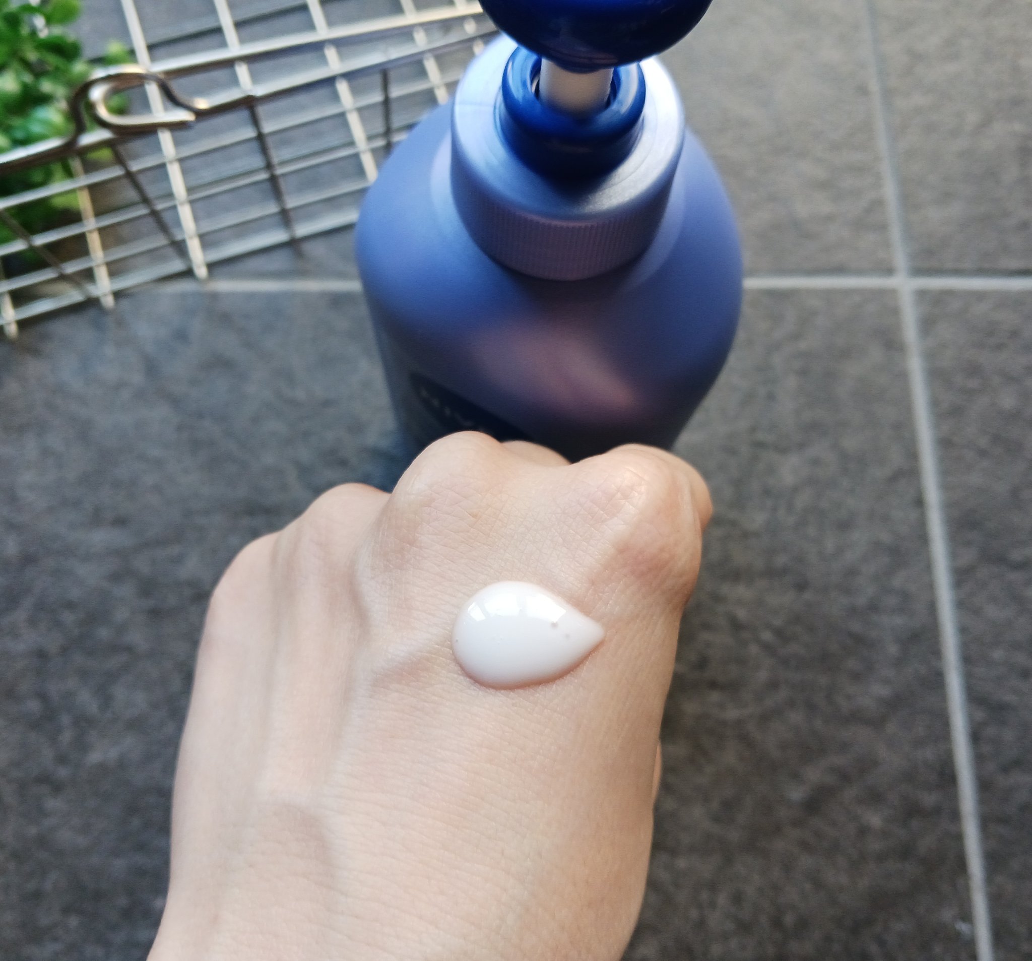 【医薬部外品】ニベア ルーセントビューティ シルクブライトニング ブライトニング美容液ボディミルク/ニベア/ボディミルクを使ったクチコミ（2枚目）