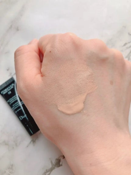 Dior ディオールスキン フォーエヴァー フルイド グロウのクチコミ「アットコスメでディオールスキン フォーエヴァー フルイド グロウのサンプル当選💖
凹凸がかな.....」(2枚目)