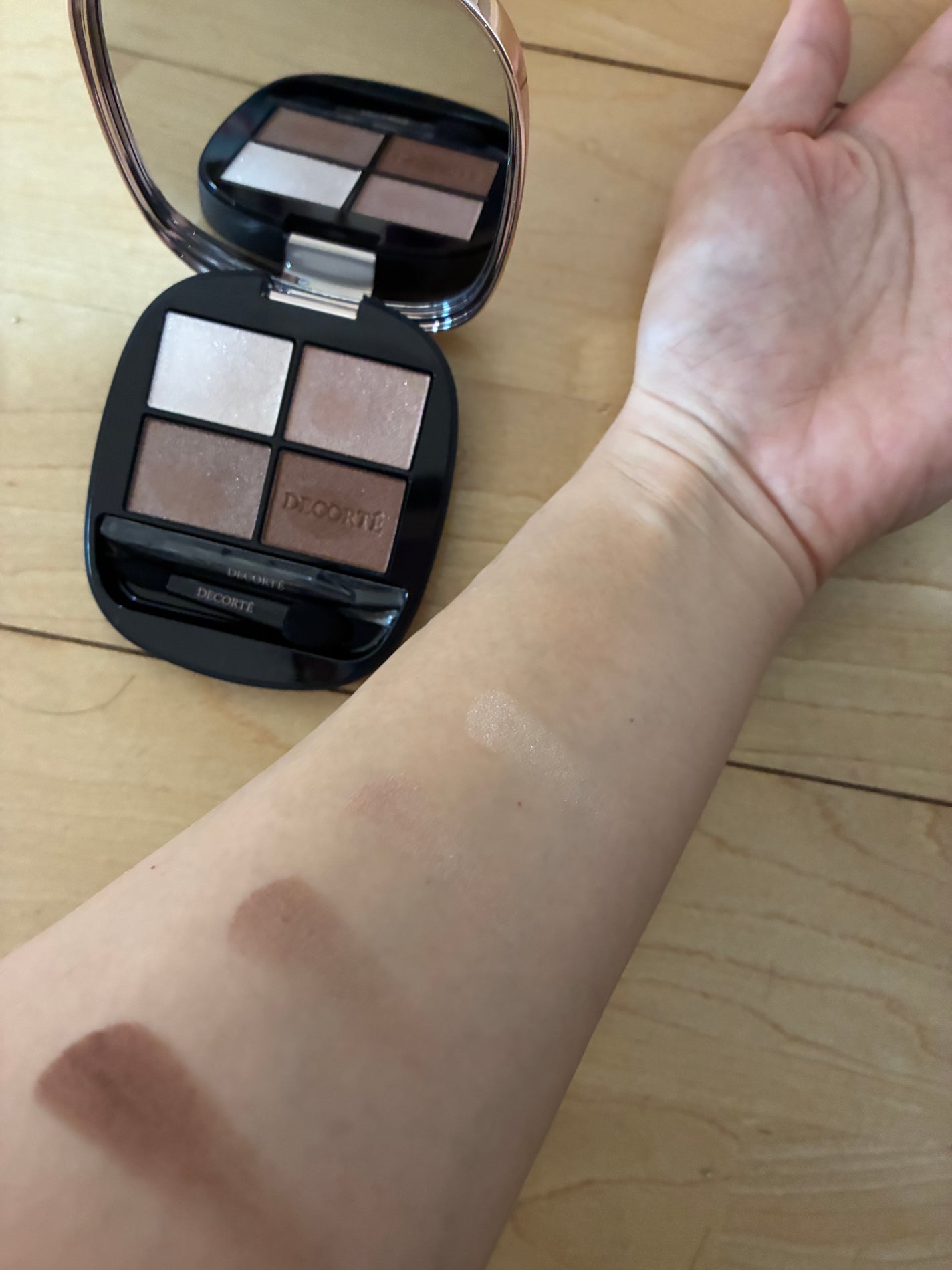 スキンシャドウ デザイニング パレット/DECORTÉ/アイシャドウパレットを使ったクチコミ(1枚目)