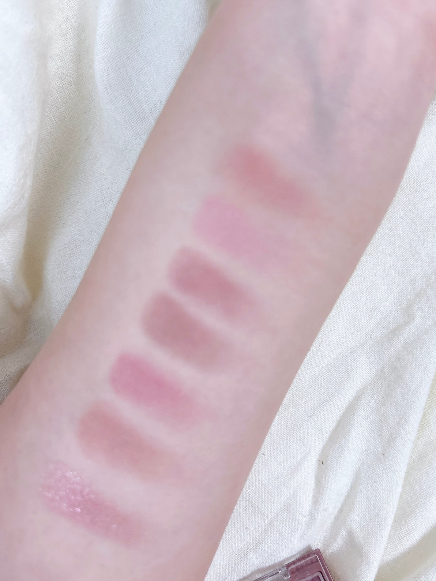 プティパレットアイズ(マットタイプ)/キャンメイク/パウダーアイシャドウを使ったクチコミ(2枚目)