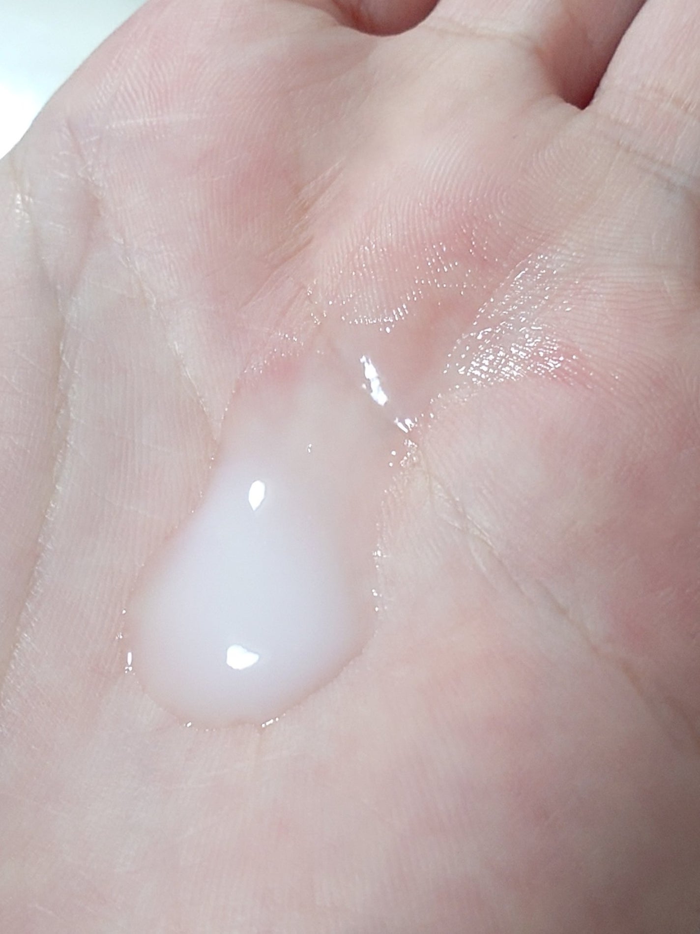 ラックス スーパーリッチシャイン リラックスナイトケア まとまりヘアミルク/LUX/ヘアミルクを使ったクチコミ(3枚目)