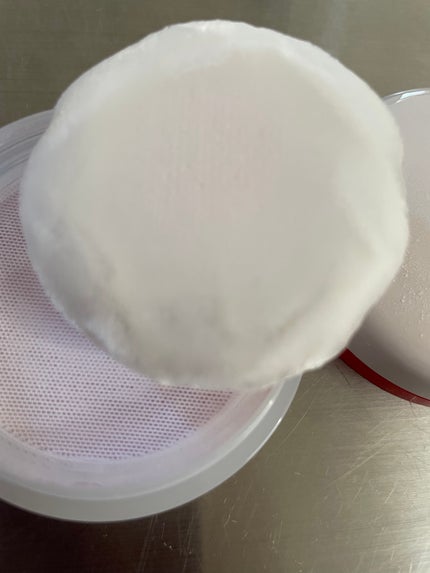 SHISEIDO エッセンス スキンセッティング パウダー 03 Pink Hydrating GLOW/SHISEIDO/ルースパウダーを使ったクチコミ(2枚目)