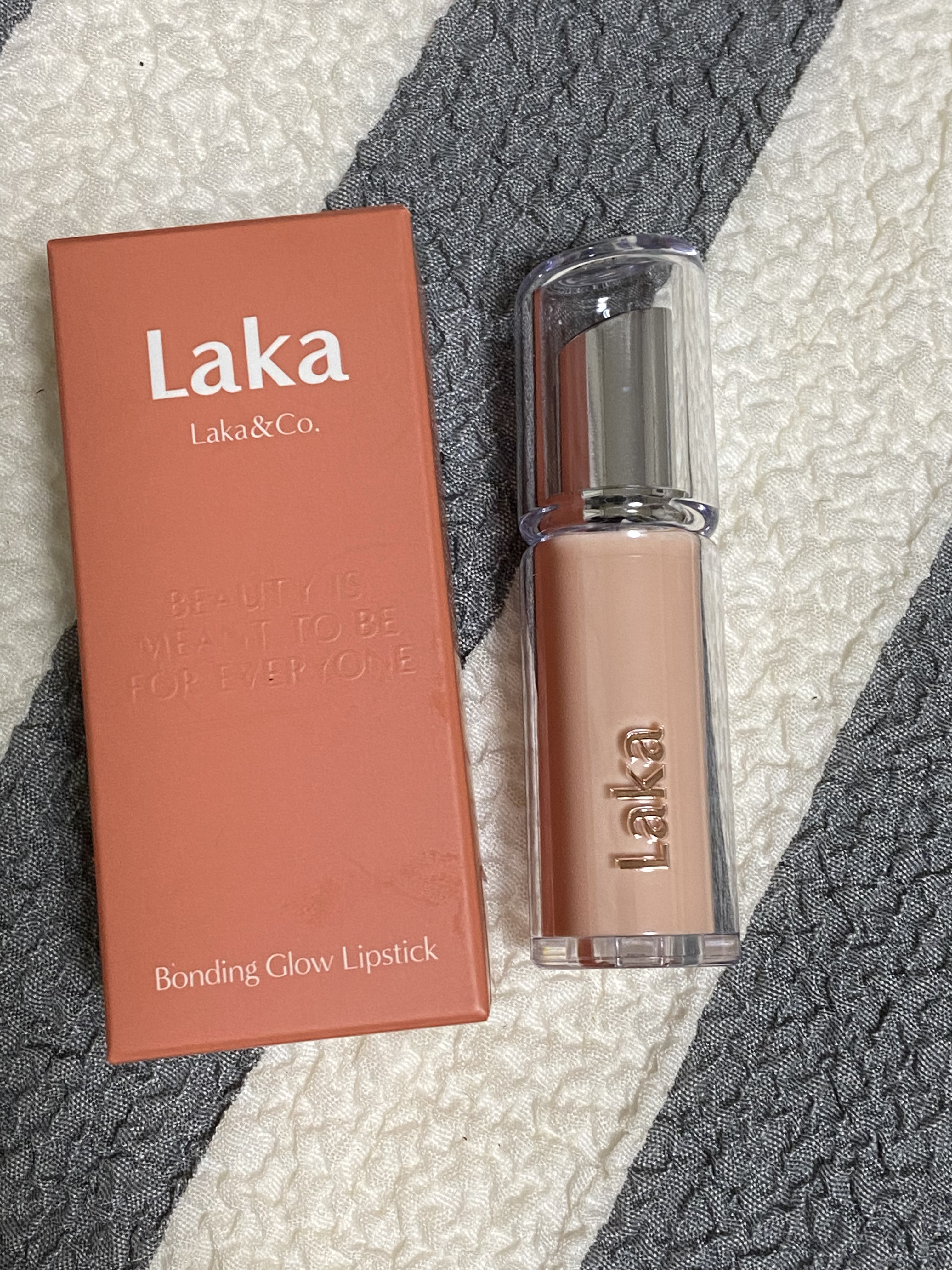 ボンディンググロウリップスティック 216 ウィンター/Laka/口紅を使ったクチコミ（1枚目）