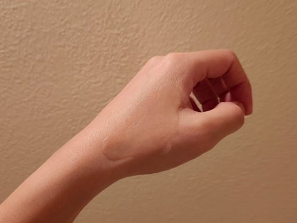 ハイチオール リンクルメラノブースター(薬用導入美容液)/エスエス製薬/美容液を使ったクチコミ(4枚目)