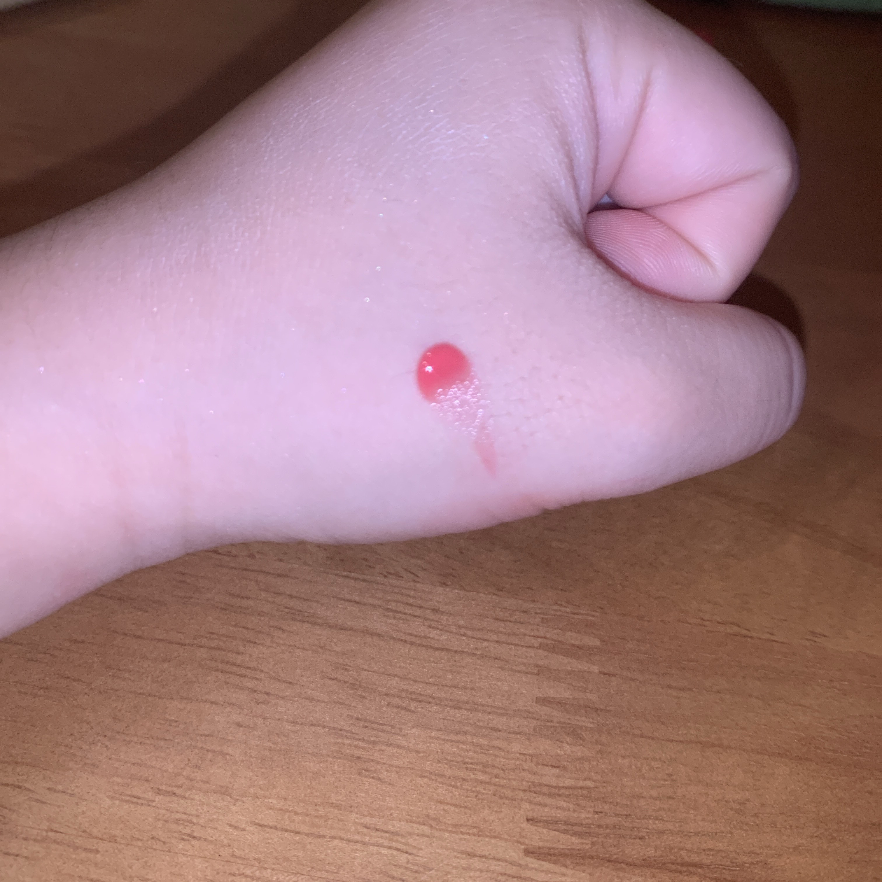 フィー 3Dボリューミングティント/fwee/リップティントを使ったクチコミ（2枚目）