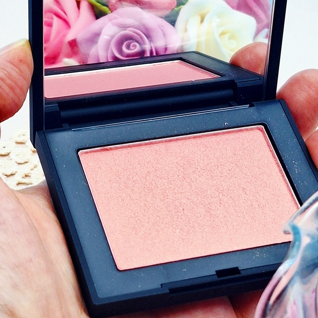 ブラッシュ N/NARS/パウダーチークを使ったクチコミ（3枚目）