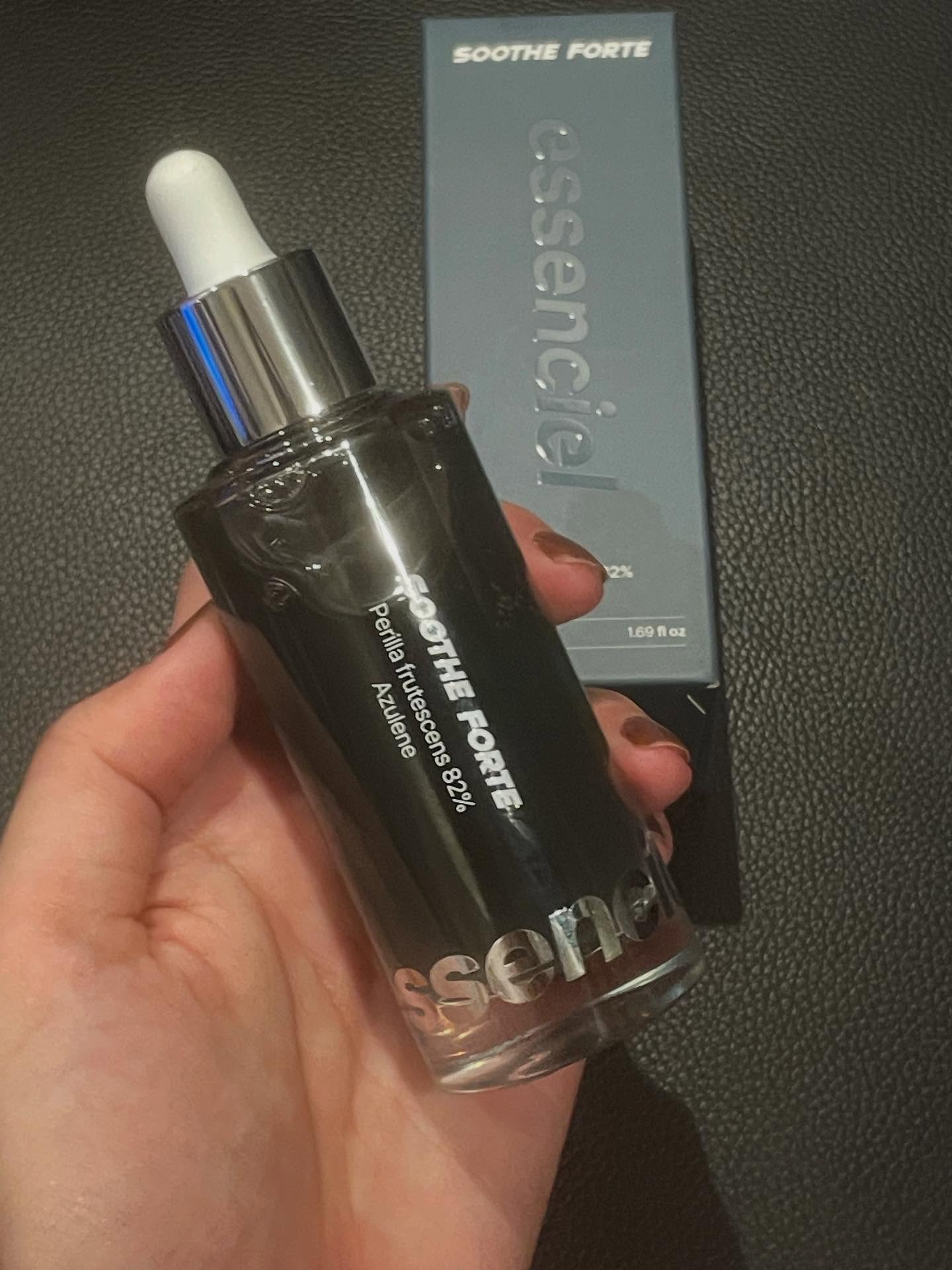 SOOTHE FORTE SERUM/essenciel/ブースター・導入液を使ったクチコミ（2枚目）