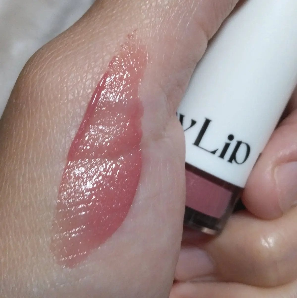 アップトゥーミー ハグマイリップ カラーロックプランパー/up2me/リッププランパーを使ったクチコミ(3枚目)