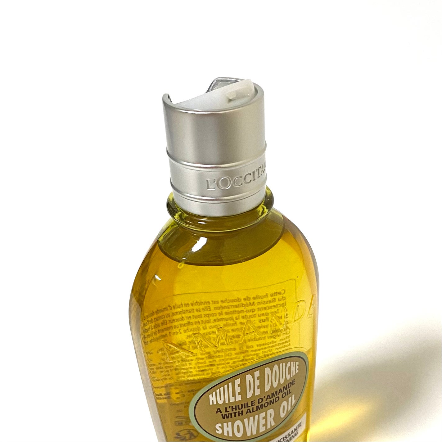 アーモンド モイスチャライジングシャワーオイル/L'OCCITANE/ボディソープを使ったクチコミ(3枚目)