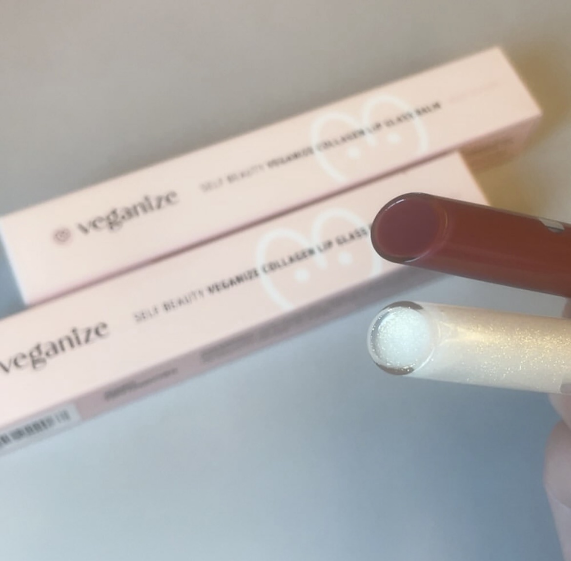 ヴィーガナイズコラーゲンリップガラスバーム/Veganize/リップグロスを使ったクチコミ（2枚目）