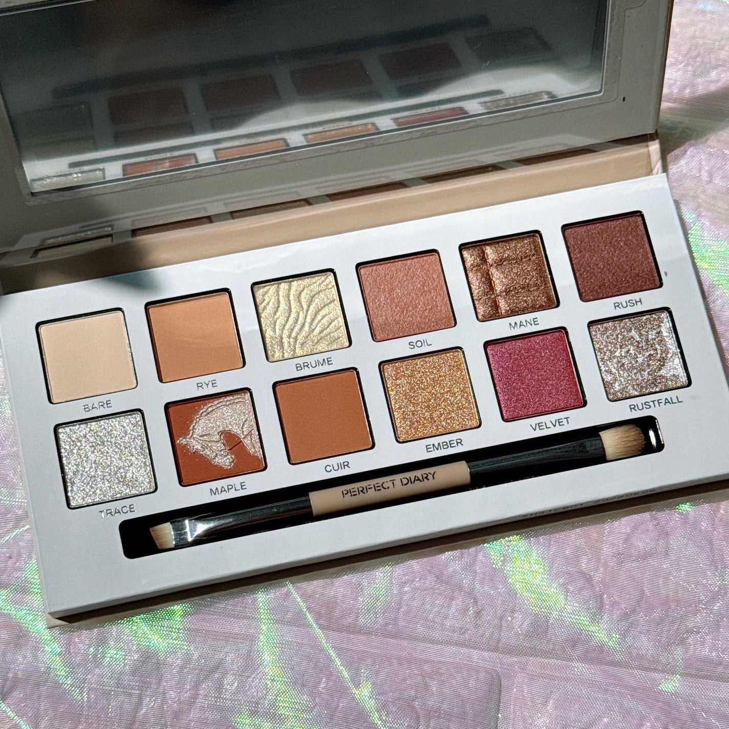 エクスプローラ12色 動物アイシャドウパレット/PERFECT DIARY/アイシャドウパレットを使ったクチコミ(3枚目)