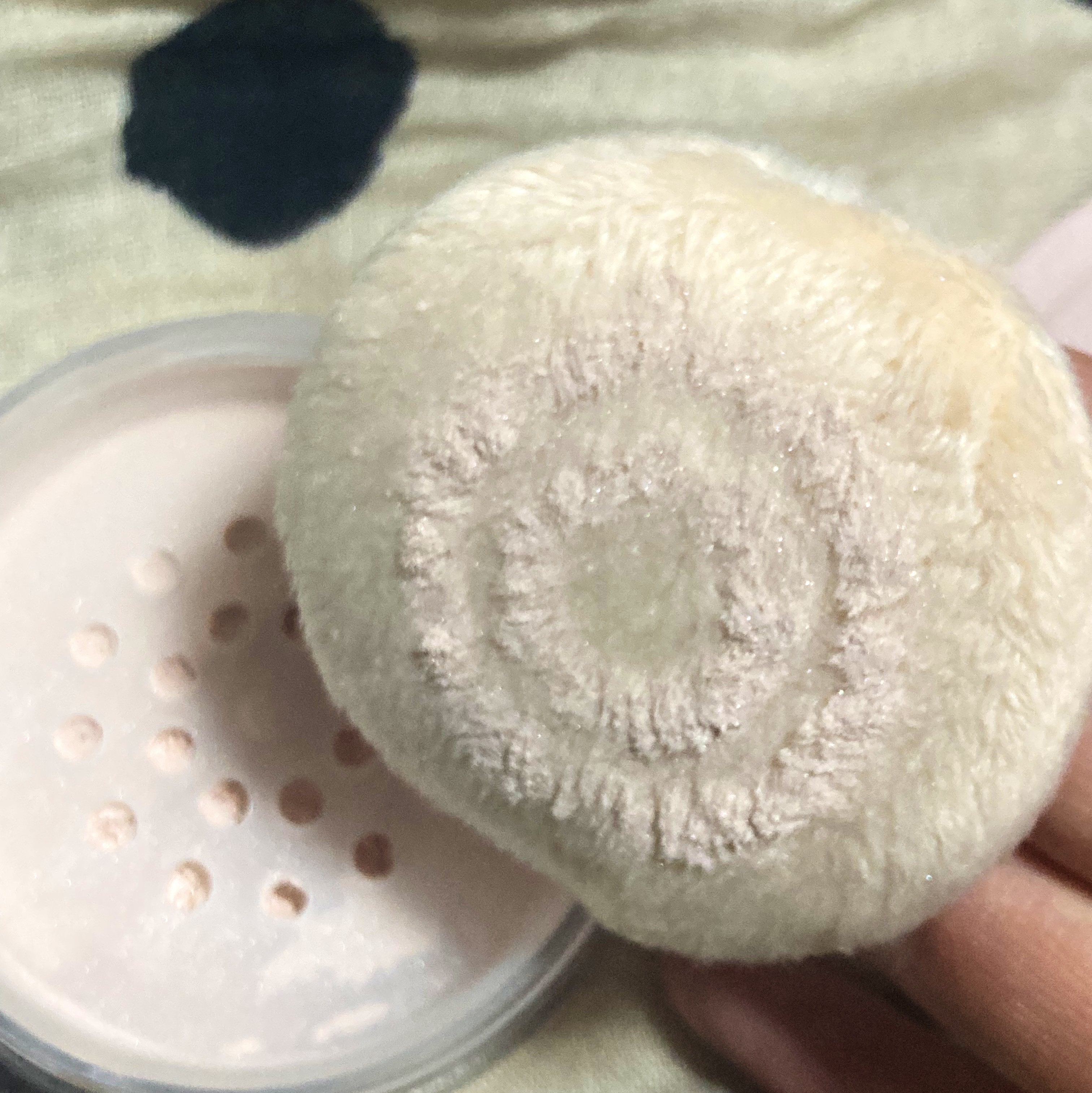 シルキールースモイストパウダー/キャンメイク/ルースパウダーを使ったクチコミ（3枚目）