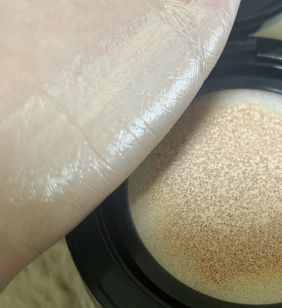 グロウクッションファンデーション/NUDIQUE/クッションファンデーションを使ったクチコミ（3枚目）